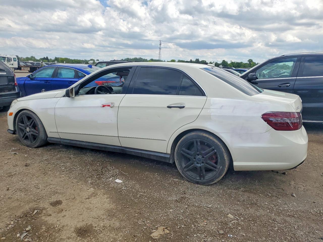 2010 Mercedes-benz E 350 4matic Белый vin: WDDHF8HB8AA125142