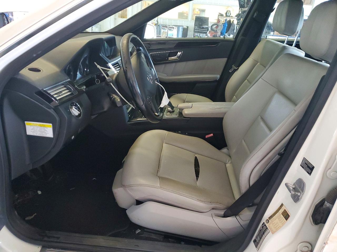 2010 Mercedes-benz E 350 4matic White vin: WDDHF8HB8AA176740