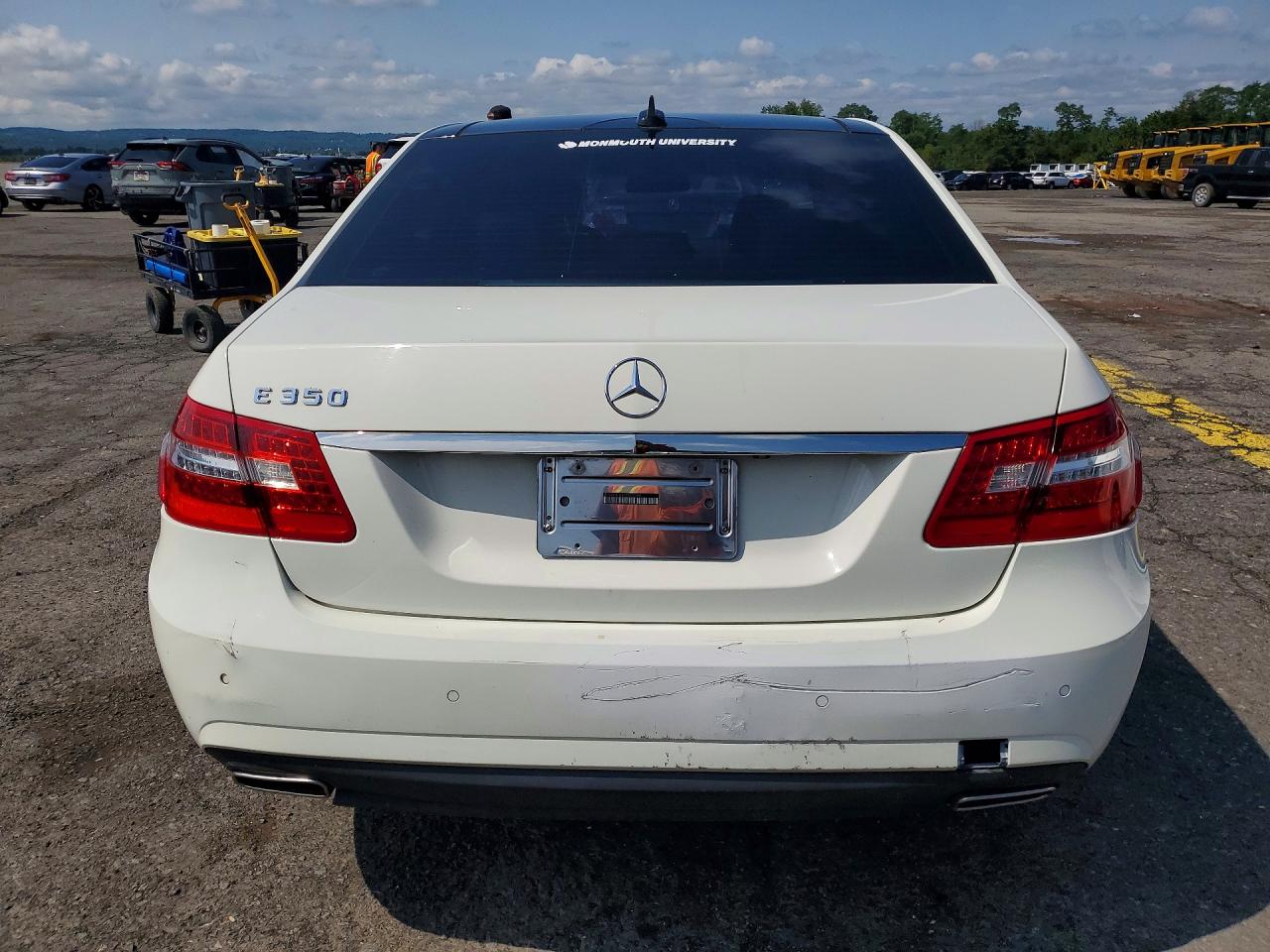 2011 Mercedes-benz E 350 4matic White vin: WDDHF8HB8BA292084