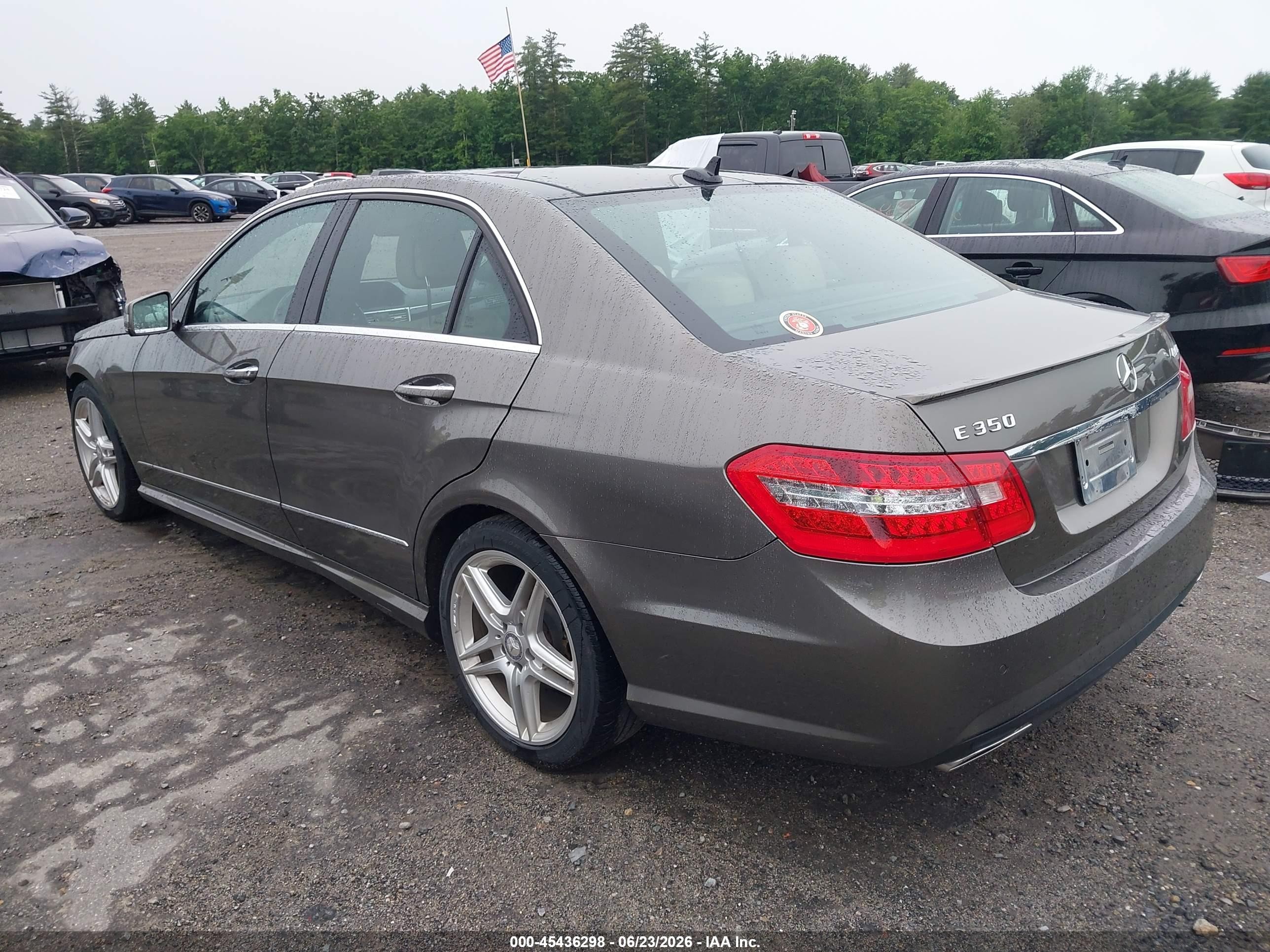 2011 Mercedes-benz E 350 4matic Black vin: WDDHF8HB8BA368578