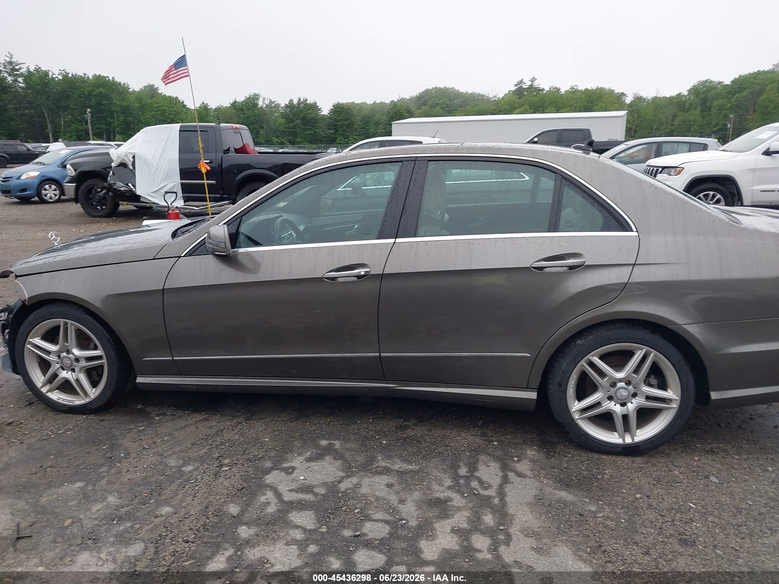 2011 Mercedes-benz E 350 4matic Black vin: WDDHF8HB8BA368578