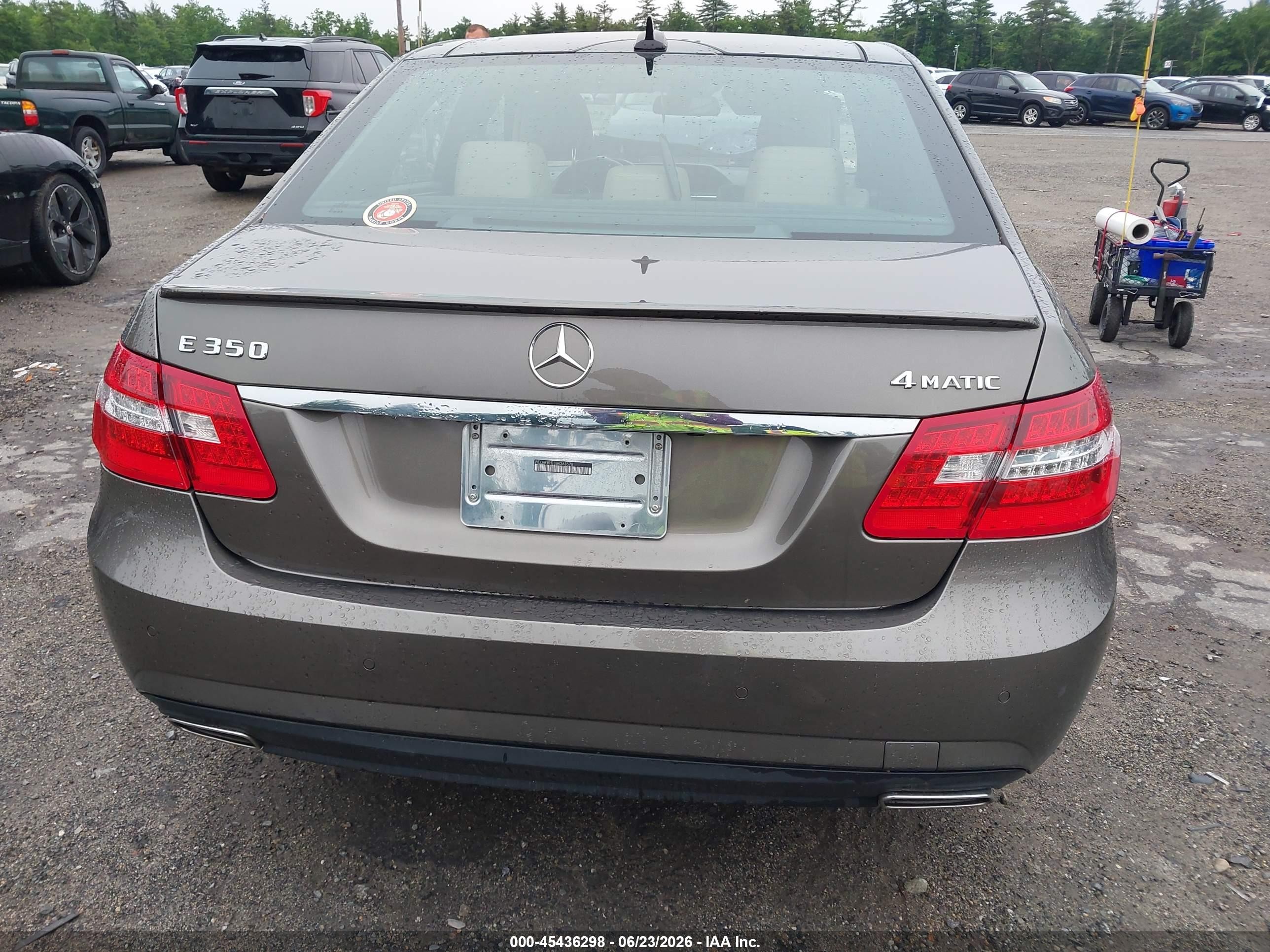 2011 Mercedes-benz E 350 4matic Black vin: WDDHF8HB8BA368578
