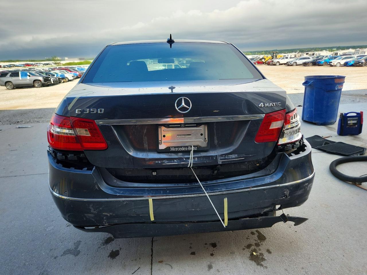 2011 Mercedes-benz E 350 4matic Black vin: WDDHF8HB8BA396512