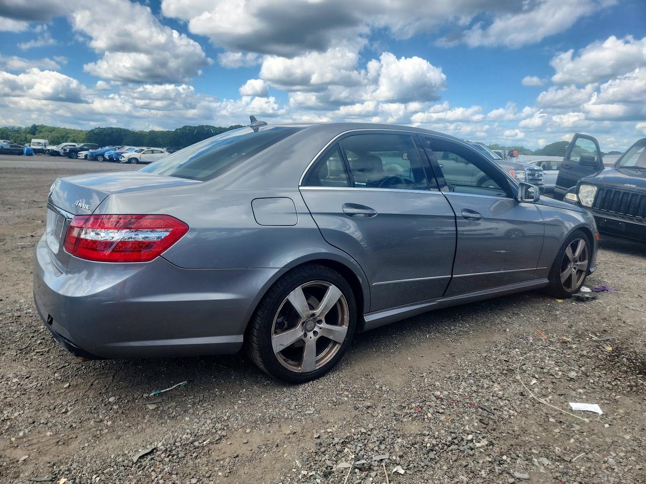 2011 Mercedes-benz E 350 4matic Gray vin: WDDHF8HB8BA437382