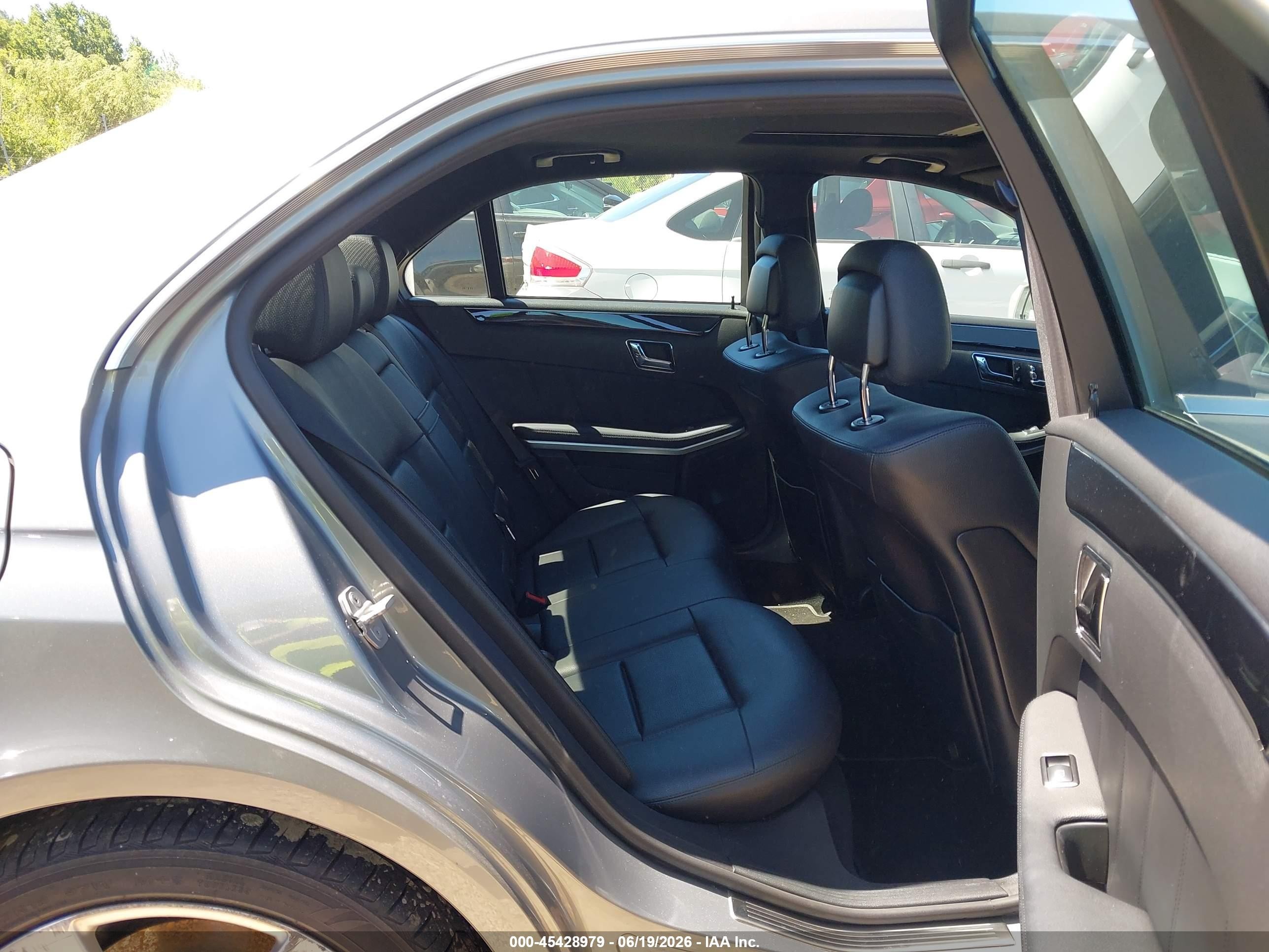2011 Mercedes-benz E 350 4matic Silver vin: WDDHF8HB8BA442789