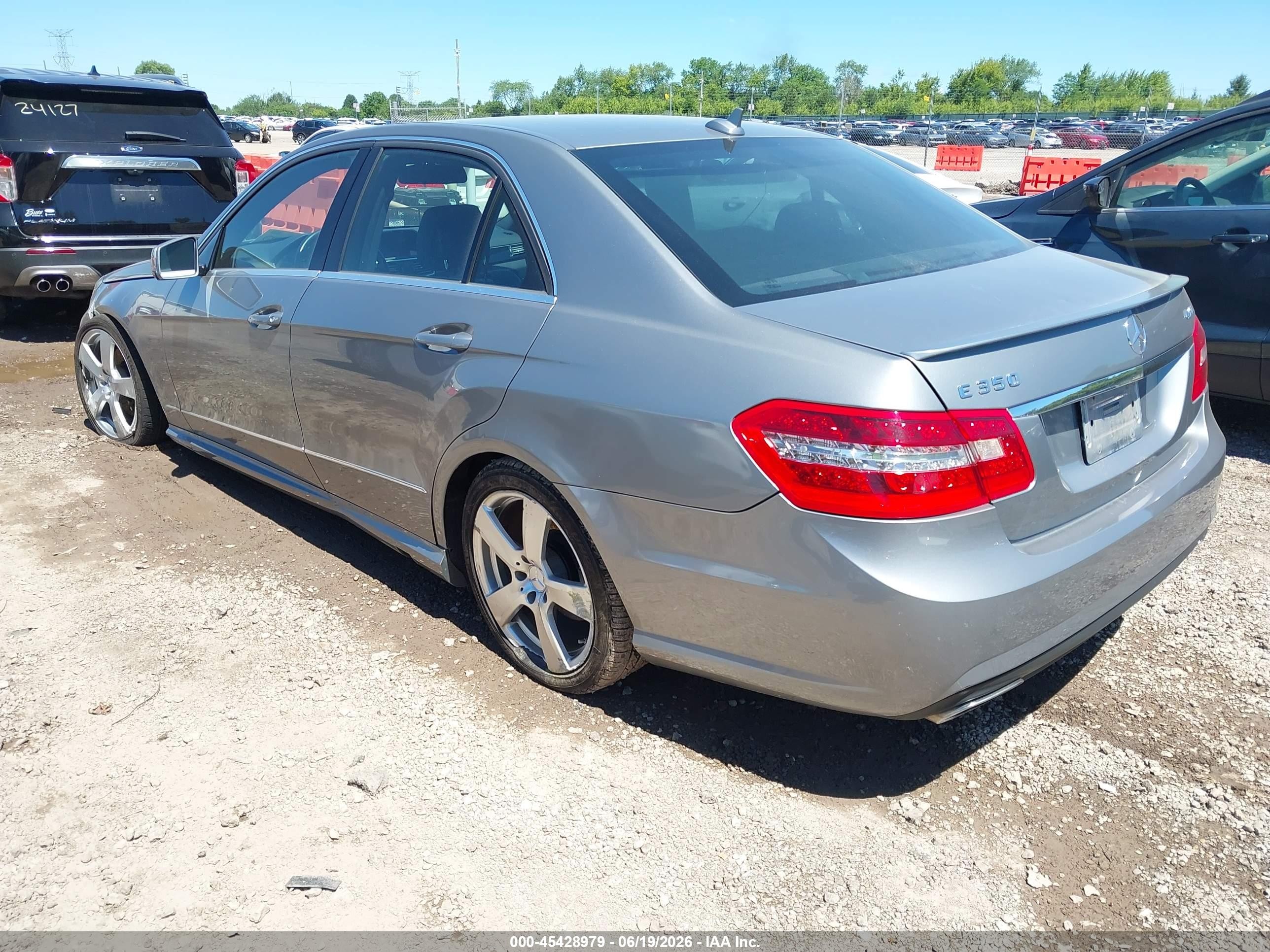 2011 Mercedes-benz E 350 4matic Silver vin: WDDHF8HB8BA442789