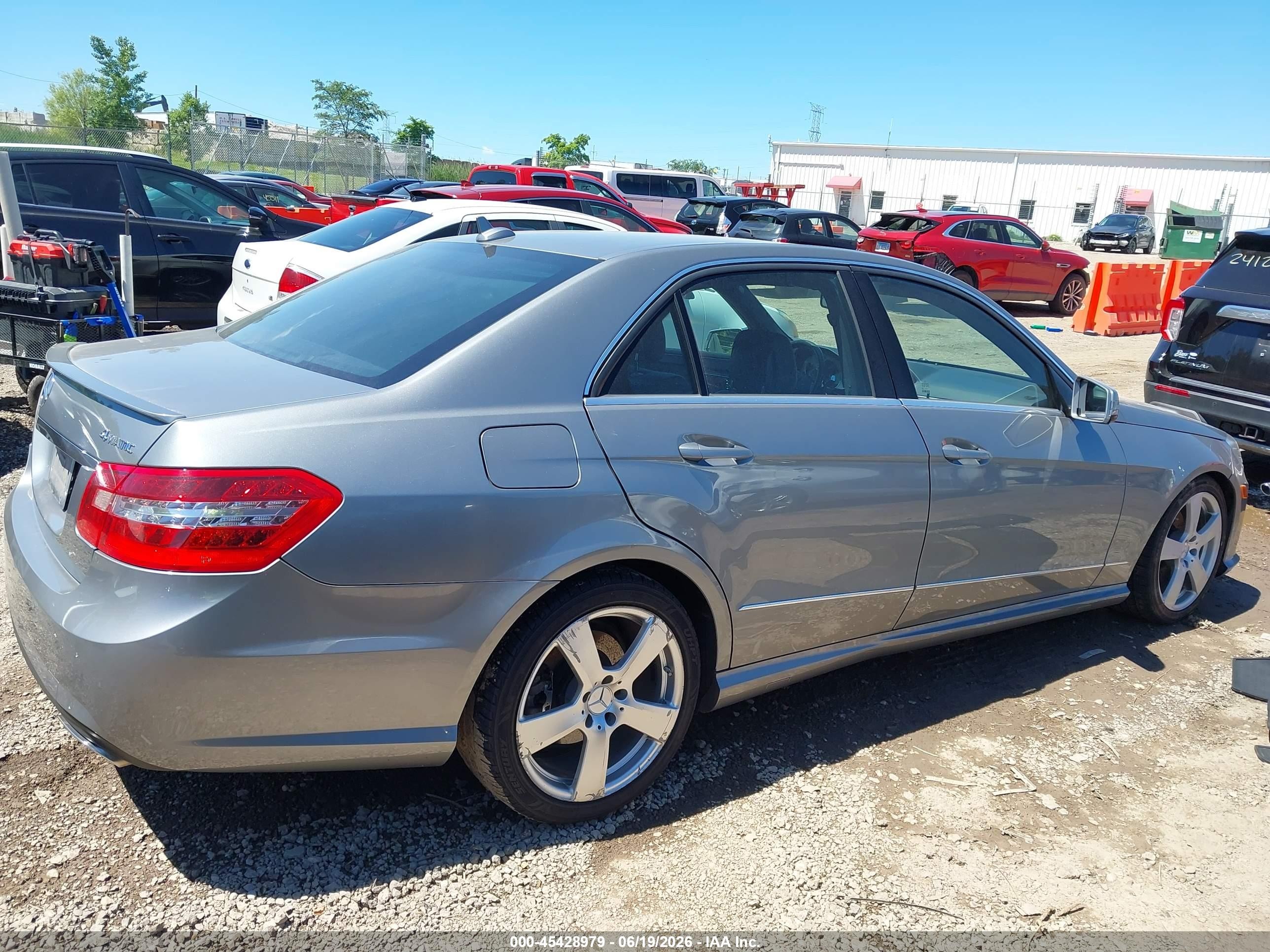 2011 Mercedes-benz E 350 4matic Silver vin: WDDHF8HB8BA442789