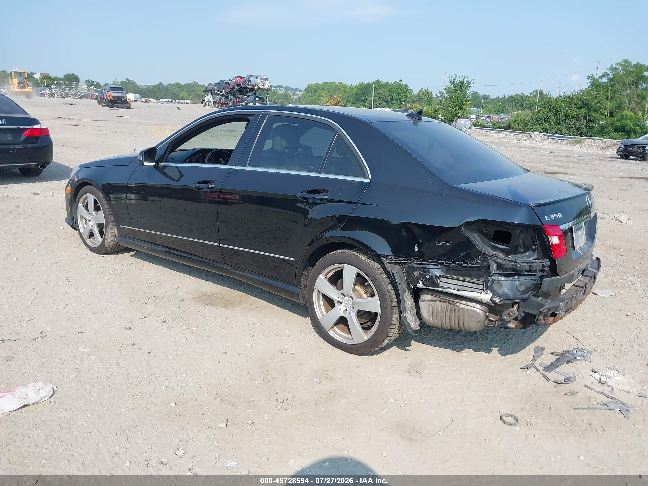 2011 Mercedes-benz E 350 4matic Черный vin: WDDHF8HB8BA444820
