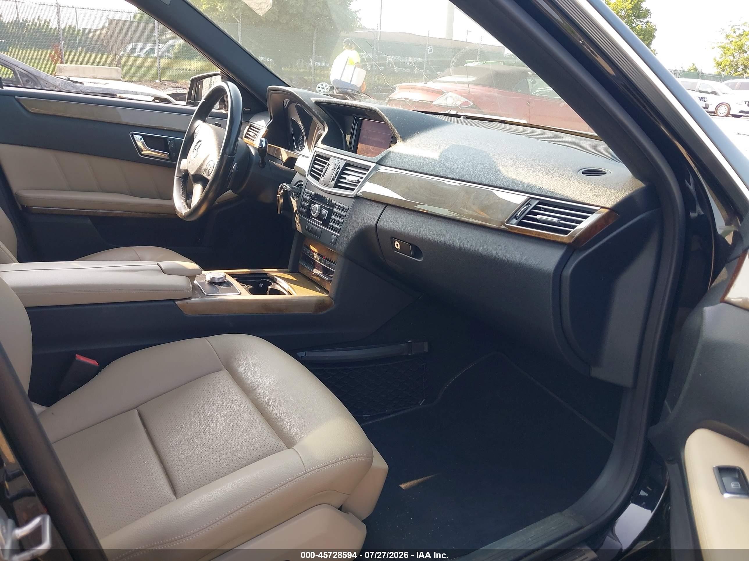 2011 Mercedes-benz E 350 4matic Черный vin: WDDHF8HB8BA444820