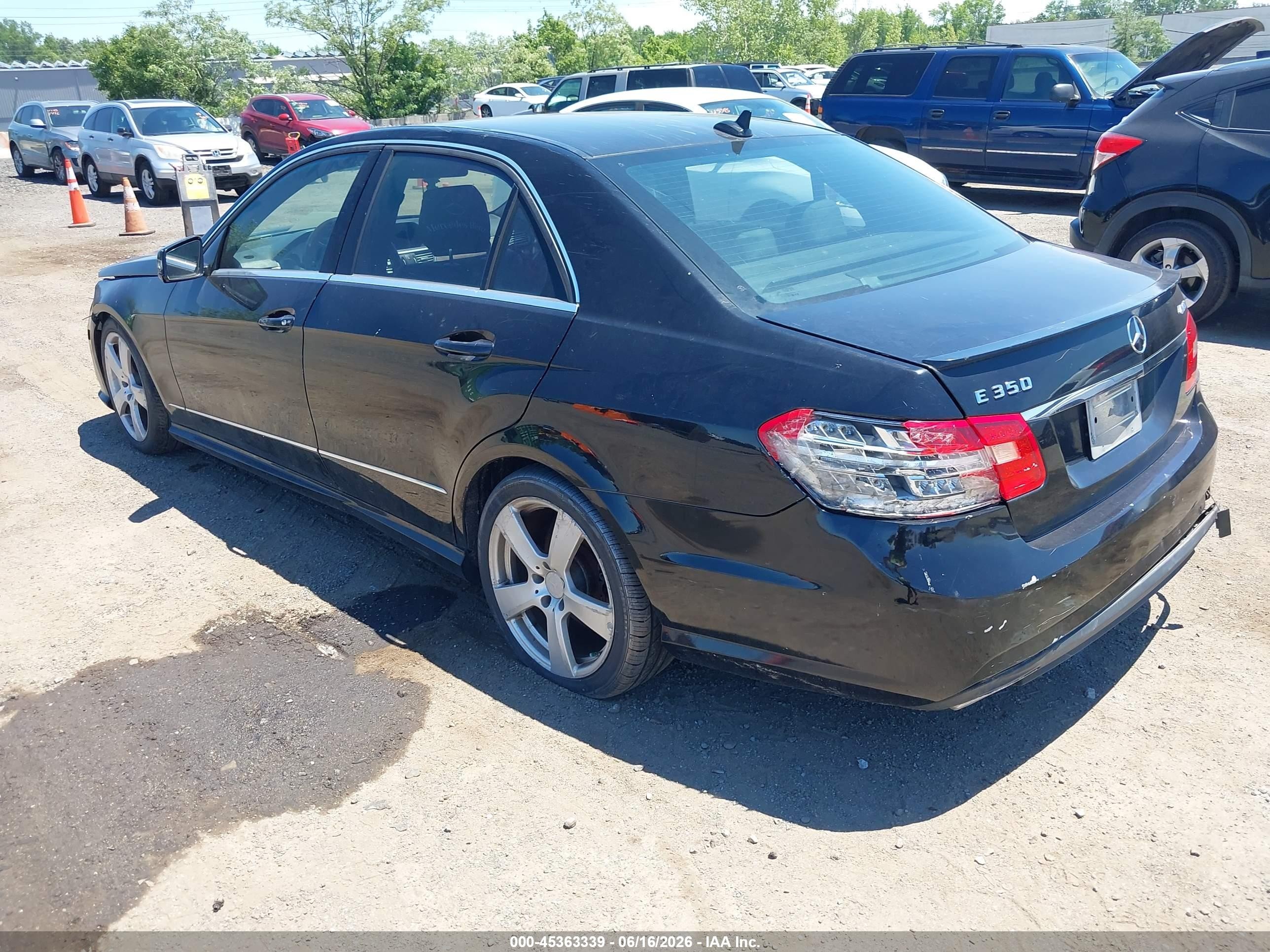 2011 Mercedes-benz E 350 4matic Black vin: WDDHF8HB8BA464212
