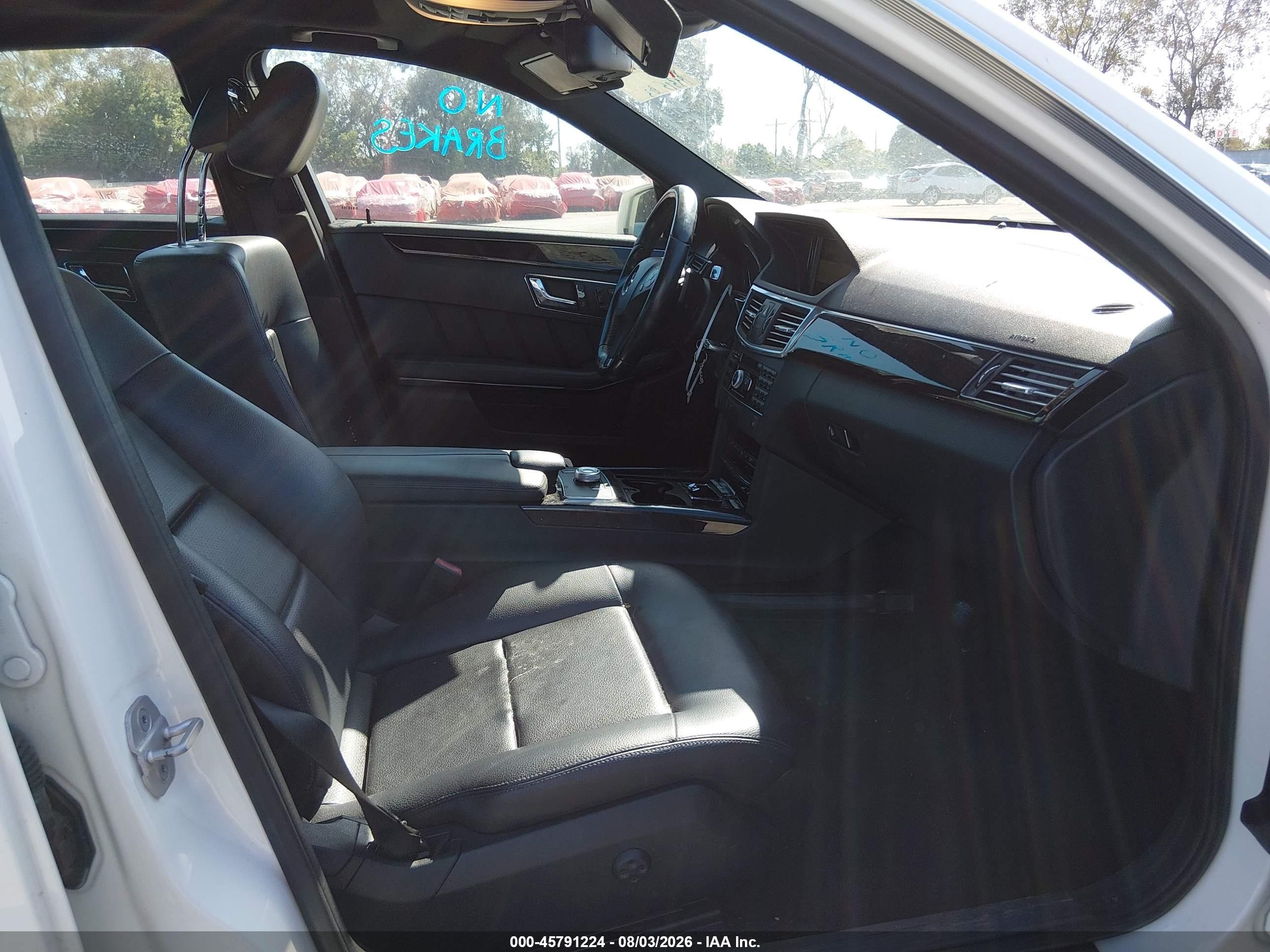 2011 Mercedes-benz E 350 4matic White vin: WDDHF8HB8BA472911