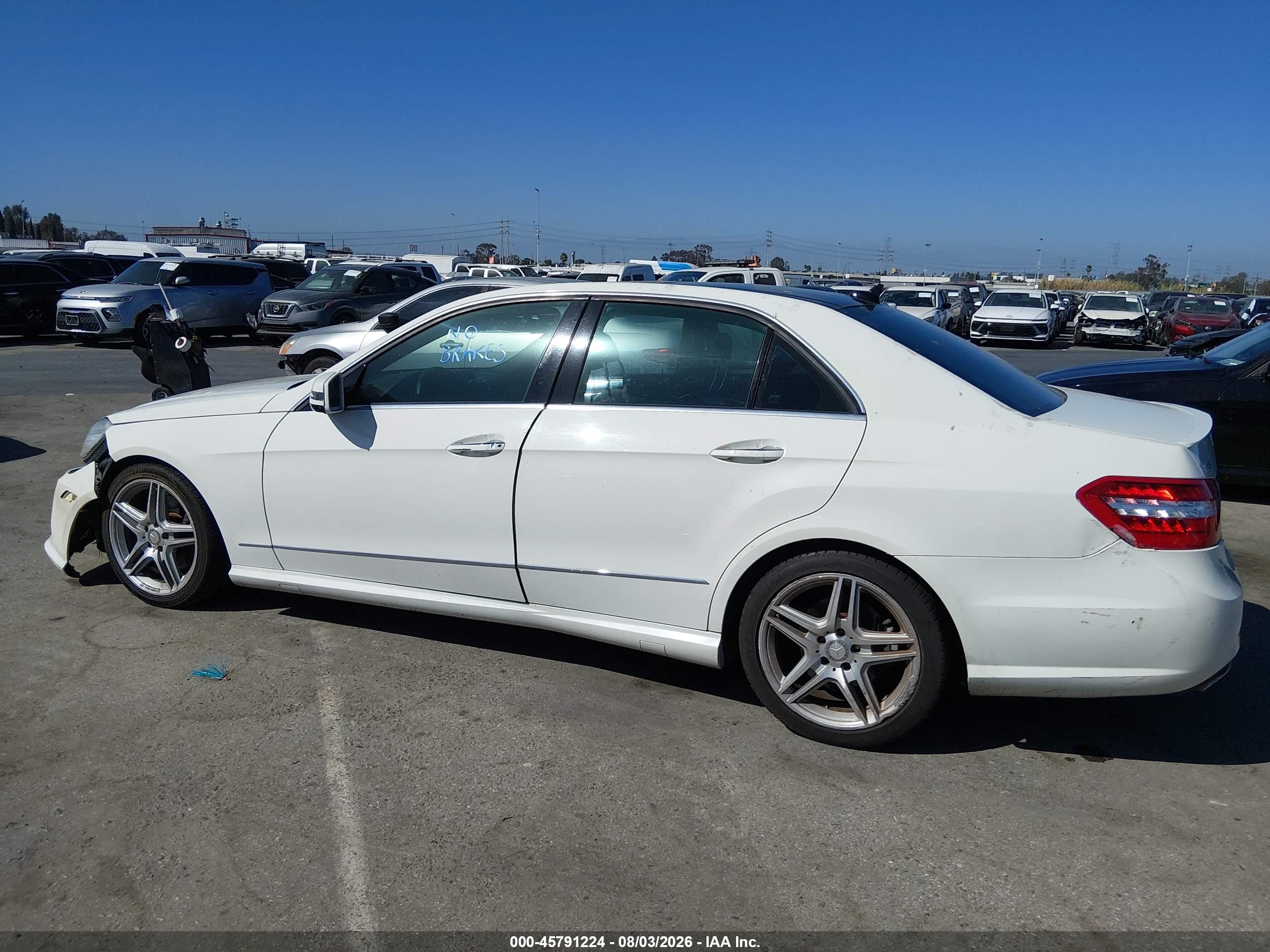 2011 Mercedes-benz E 350 4matic White vin: WDDHF8HB8BA472911