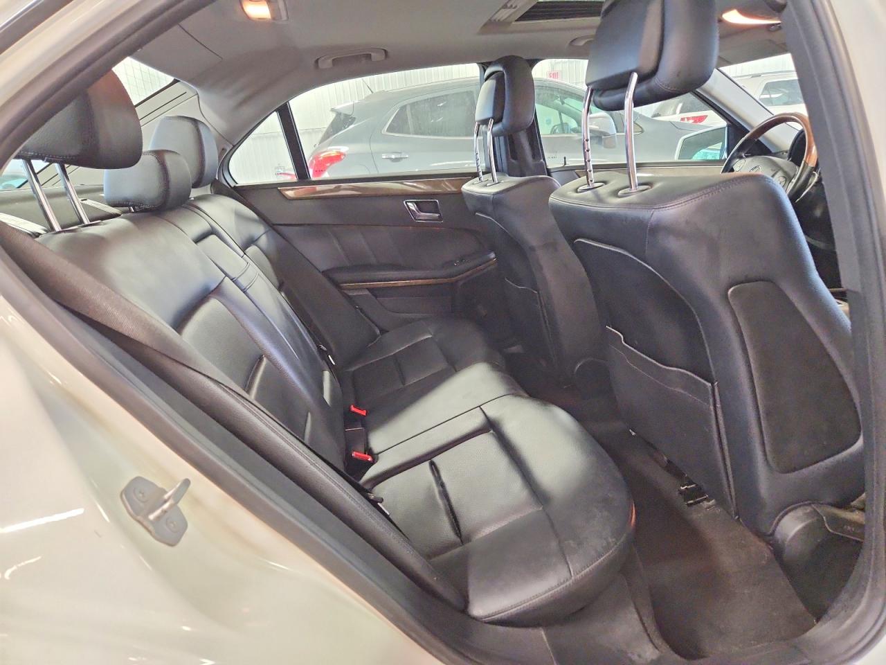 2010 Mercedes-benz E 350 4matic White vin: WDDHF8HB9AA163186