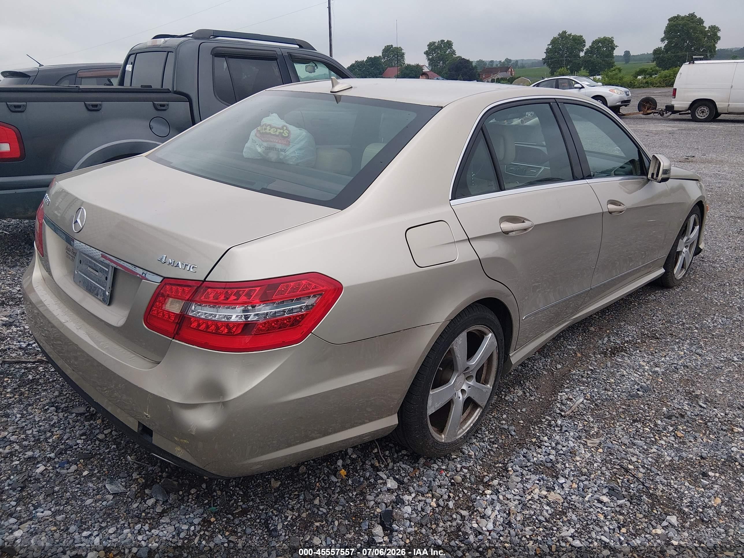 2010 Mercedes-benz E 350 4matic Gold vin: WDDHF8HB9AA174740