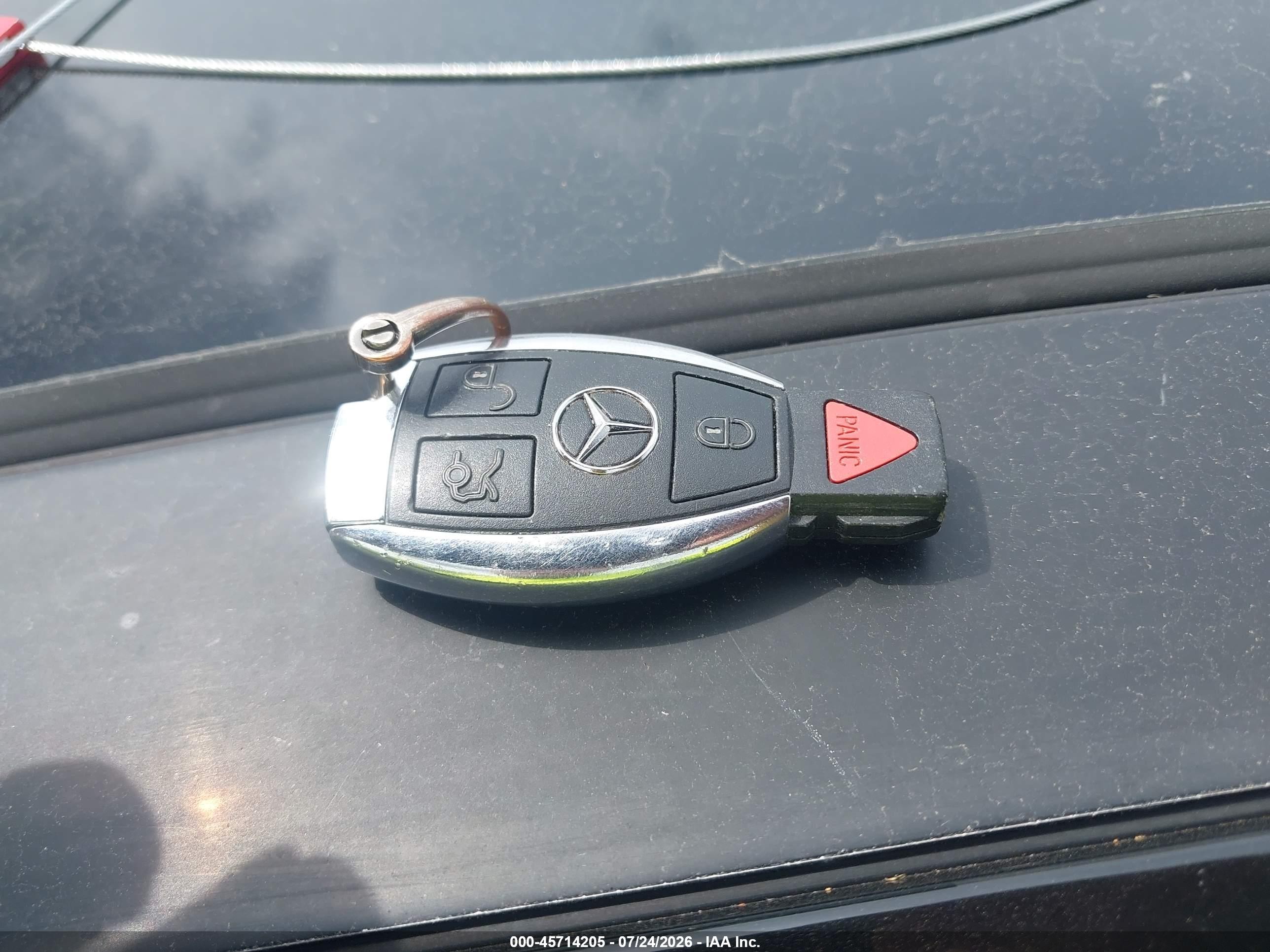 2010 Mercedes-benz E 350 4matic Черный vin: WDDHF8HB9AA196995