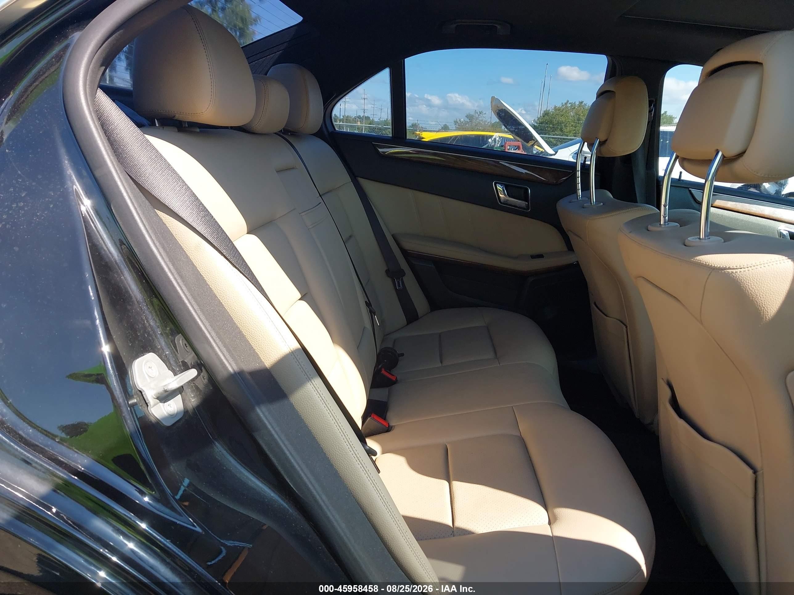 2010 Mercedes-benz E 350 4matic Black vin: WDDHF8HB9AA255933