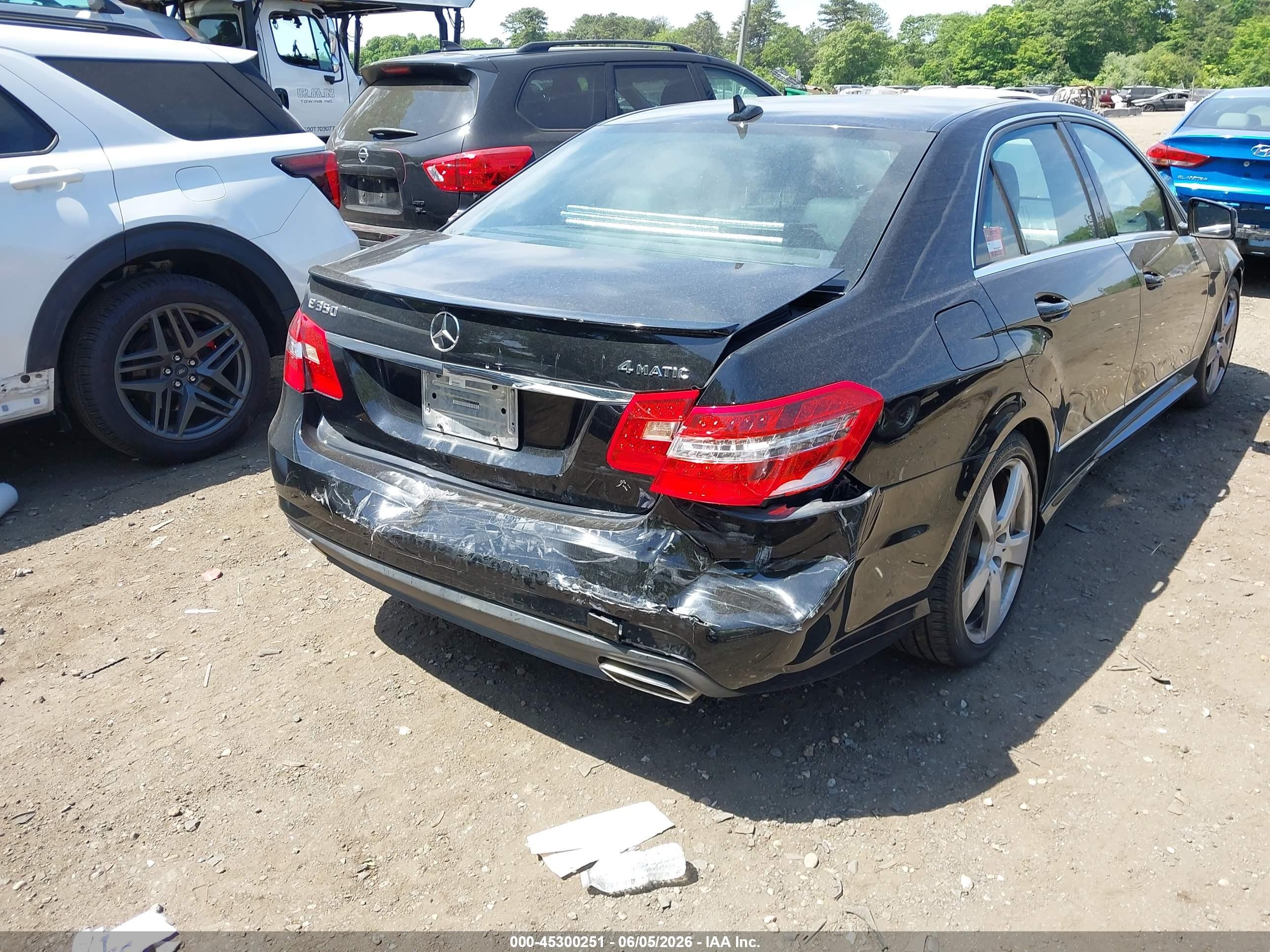2011 Mercedes-benz E 350 4matic Черный vin: WDDHF8HB9BA457141