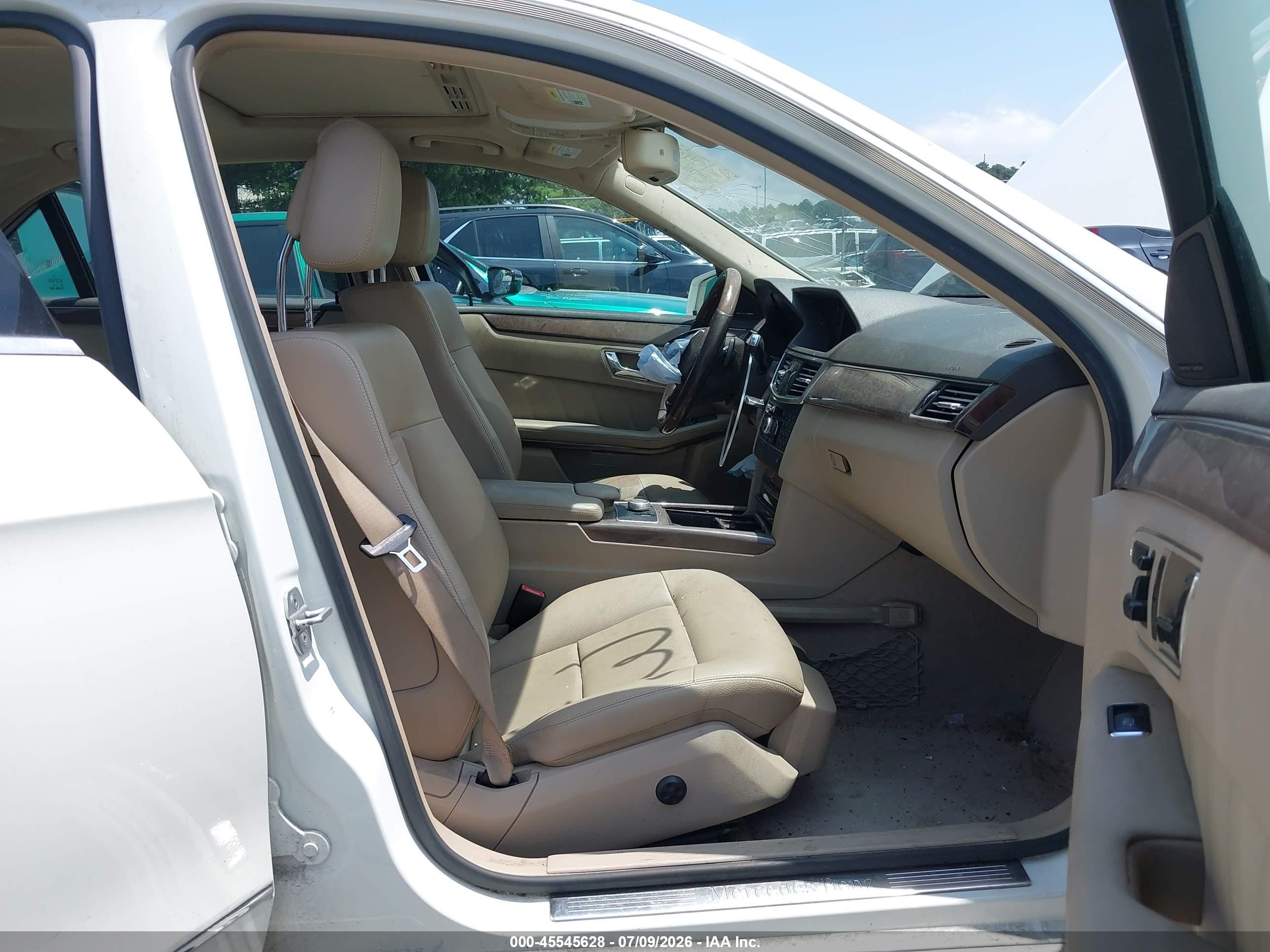 2011 Mercedes-benz E 350 4matic White vin: WDDHF8HB9BA466986