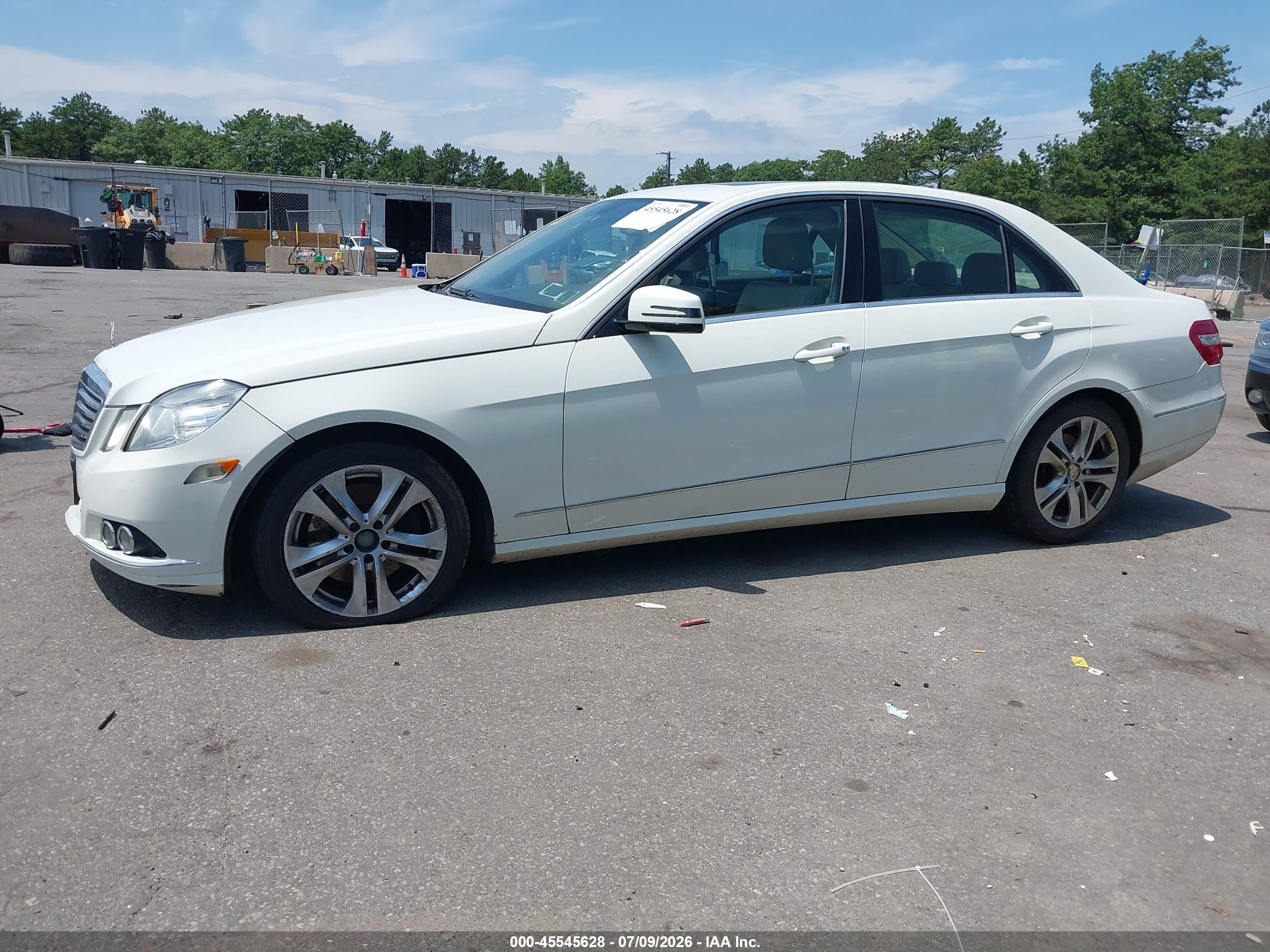 2011 Mercedes-benz E 350 4matic White vin: WDDHF8HB9BA466986