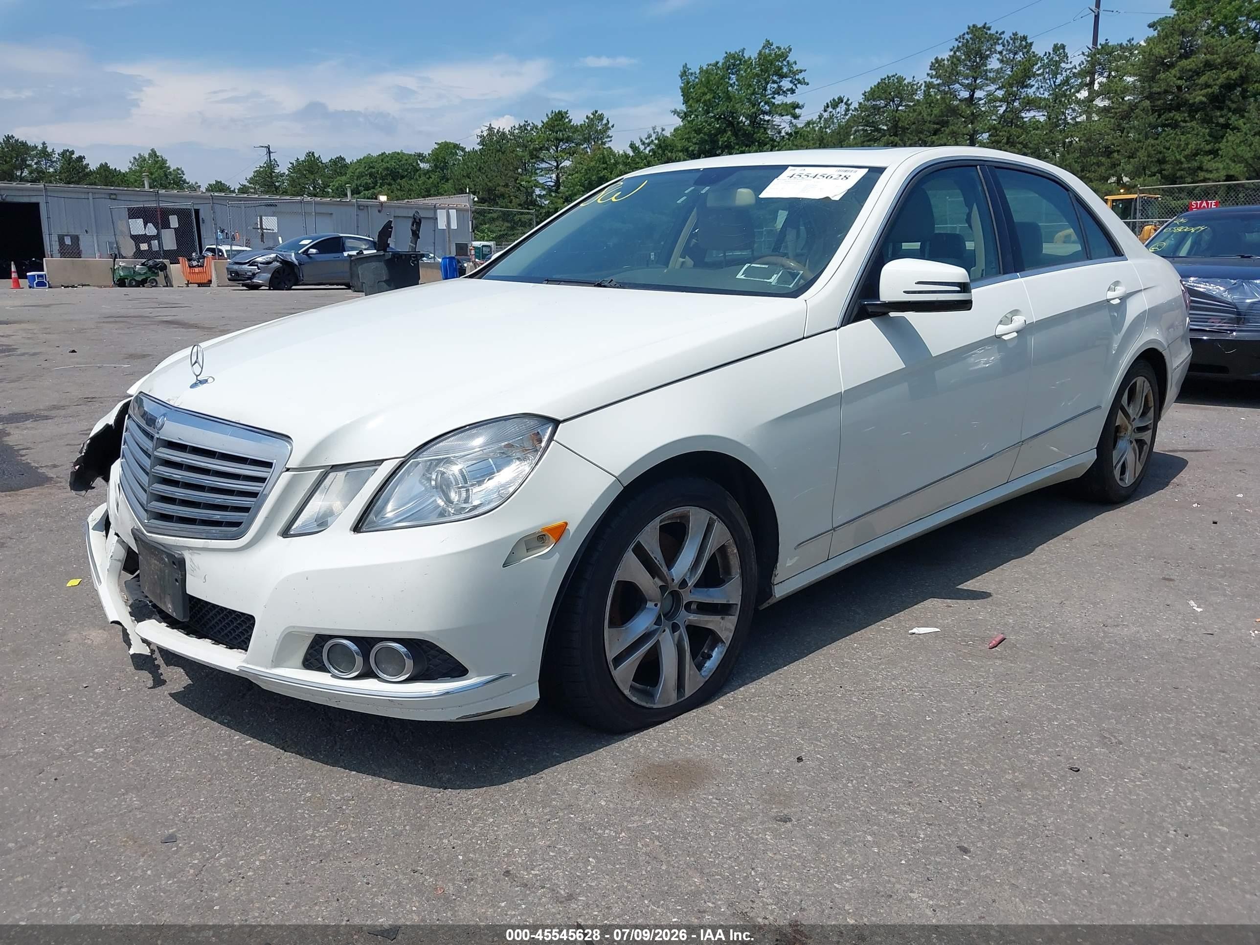 2011 Mercedes-benz E 350 4matic White vin: WDDHF8HB9BA466986