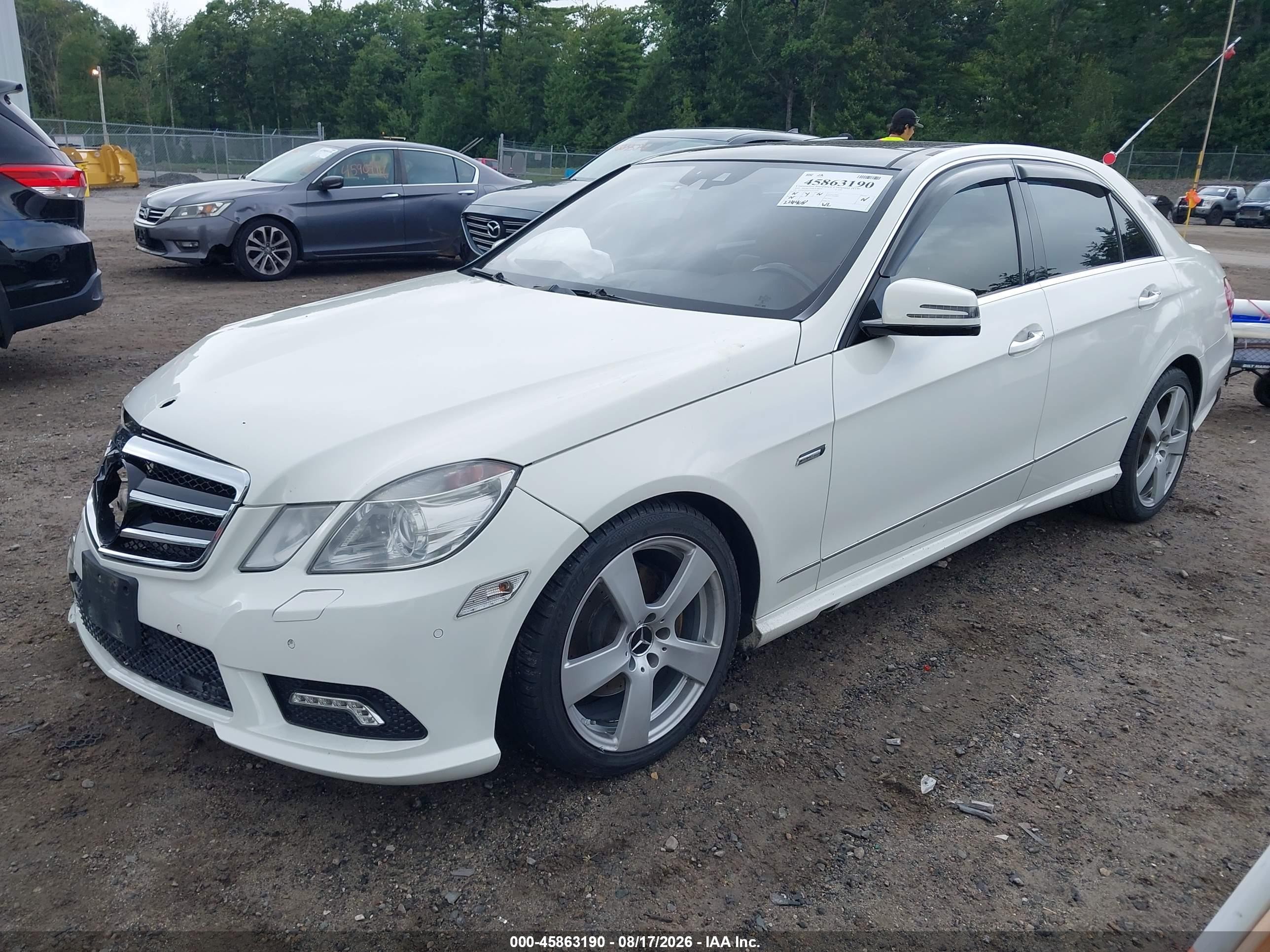 2010 Mercedes-benz E 350 4matic White vin: WDDHF8HBXAA137938