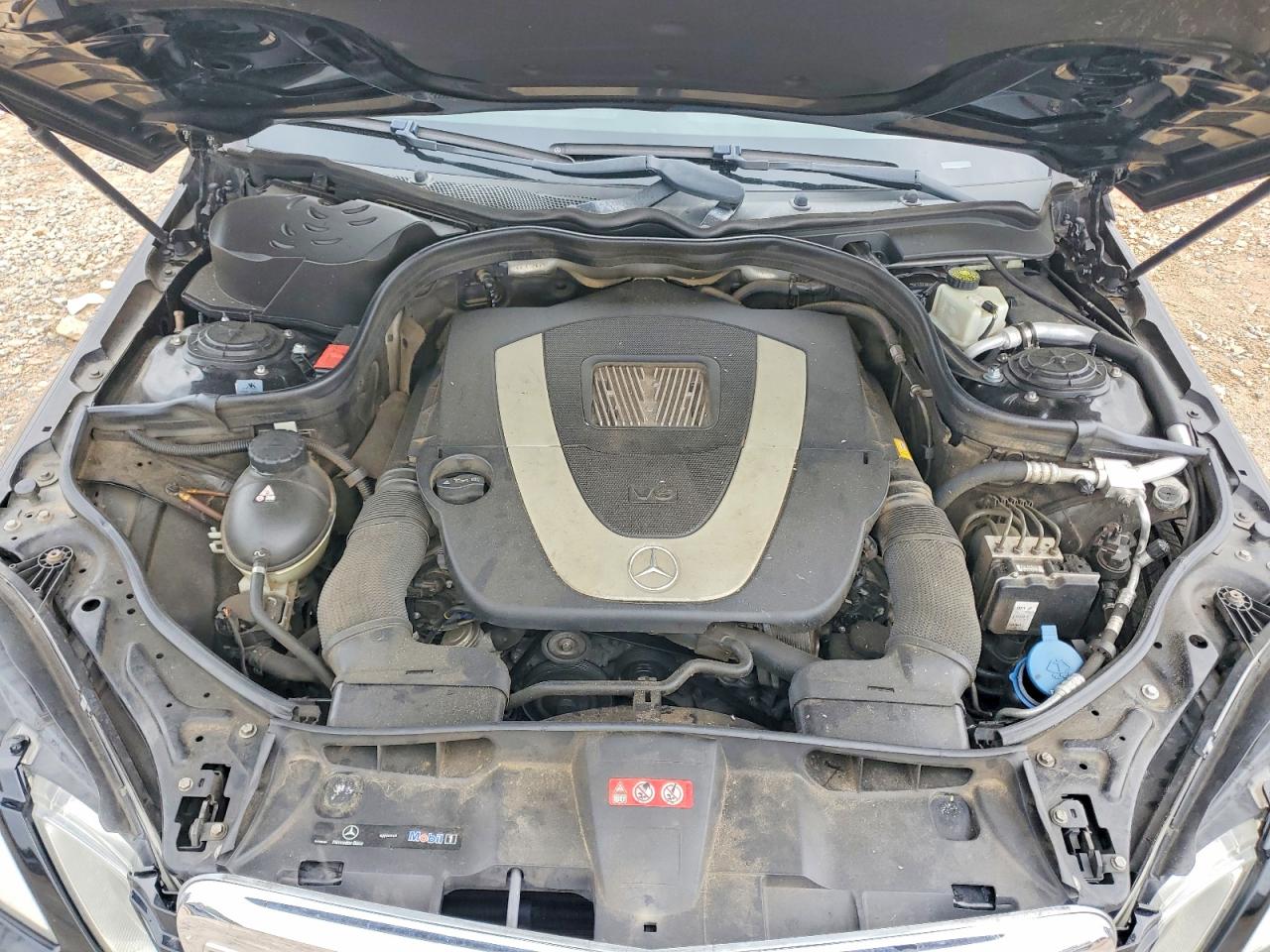 2010 Mercedes-benz E 350 4matic Черный vin: WDDHF8HBXAA225372