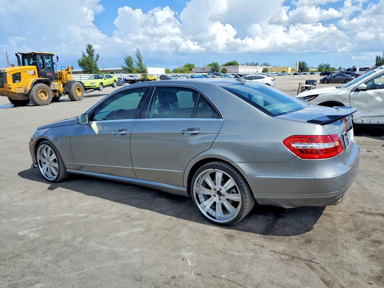 2010 Mercedes-benz E 350 4matic Silver vin: WDDHF8HBXAA233004