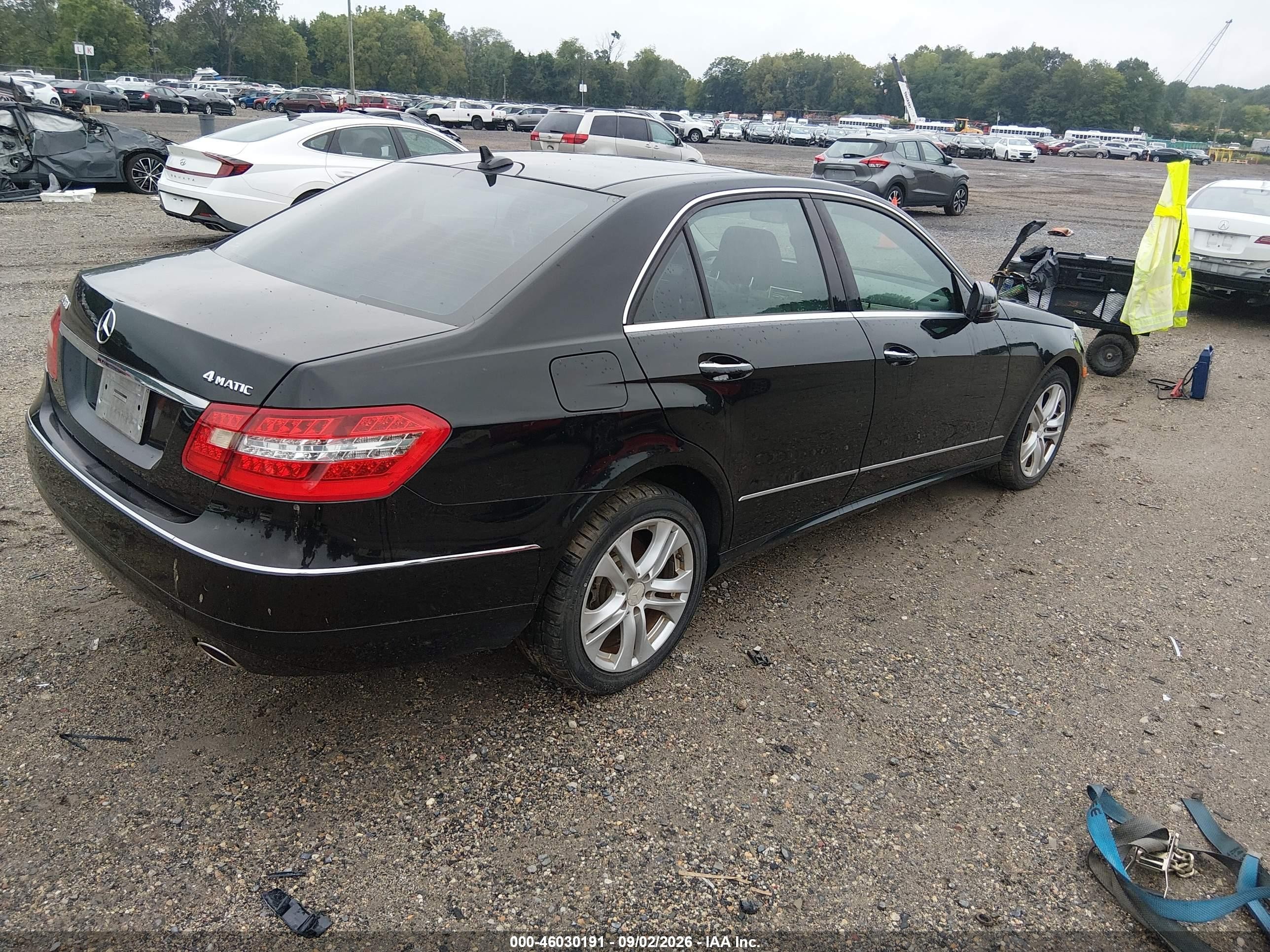 2011 Mercedes-benz E 350 4matic Черный vin: WDDHF8HBXBA303618