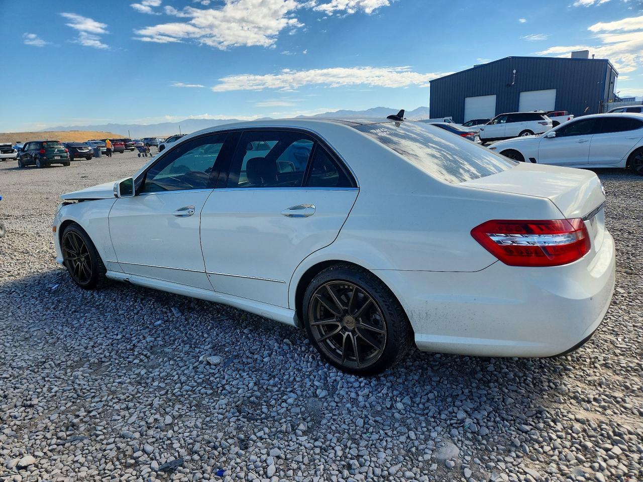 2011 Mercedes-benz E 350 4matic White vin: WDDHF8HBXBA312397