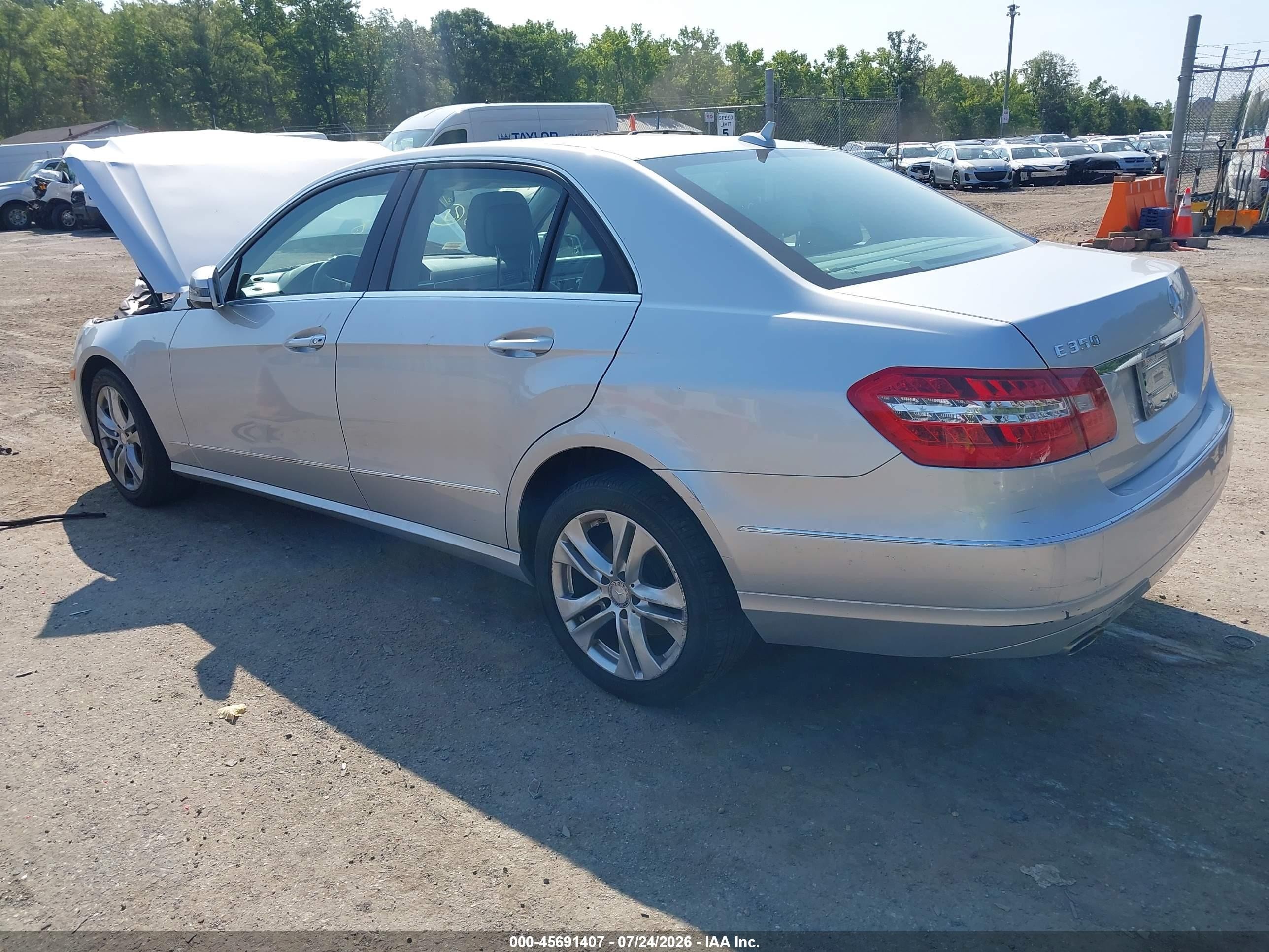 2011 Mercedes-benz E 350 4matic Silver vin: WDDHF8HBXBA351880