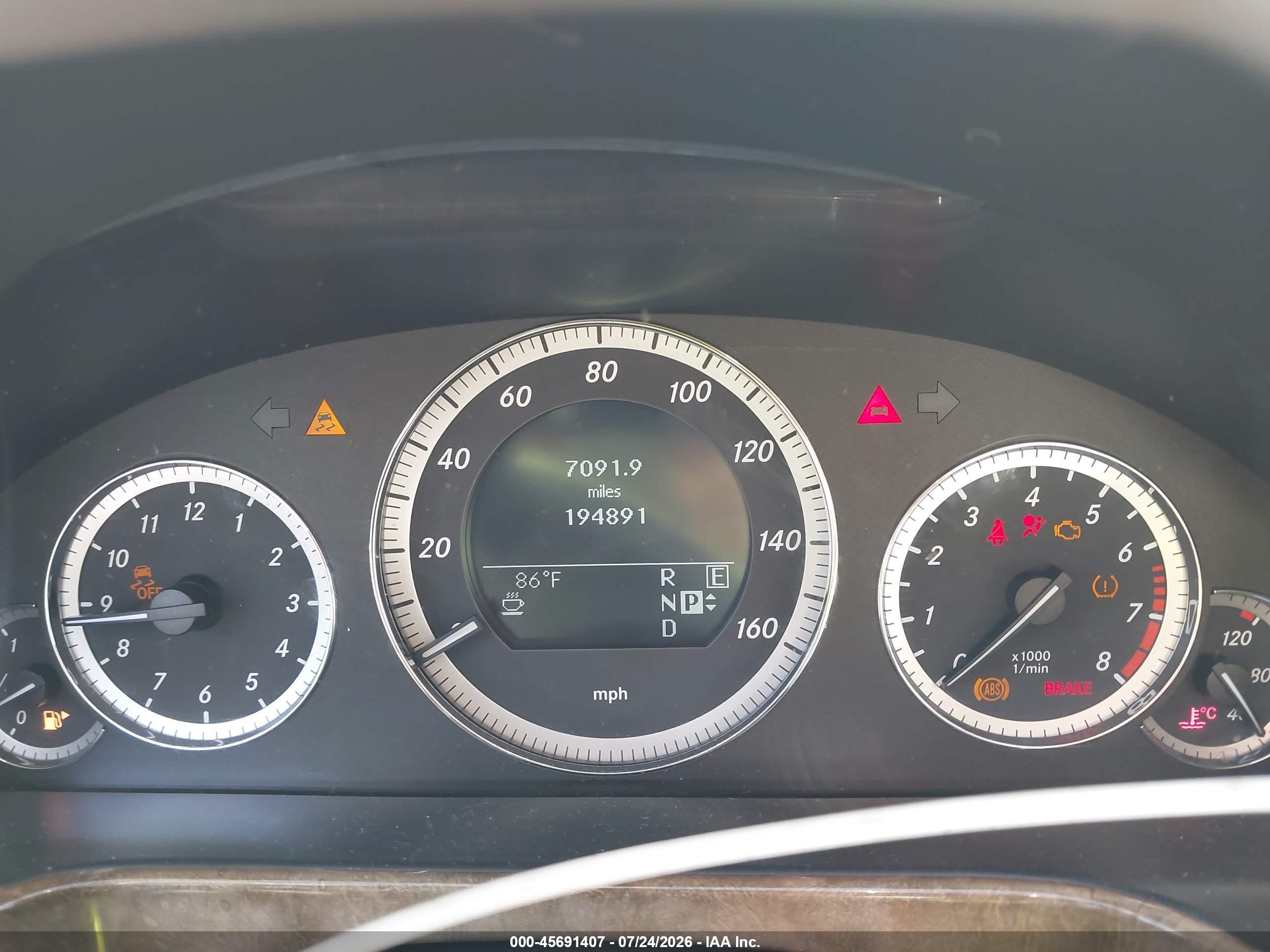 2011 Mercedes-benz E 350 4matic Silver vin: WDDHF8HBXBA351880
