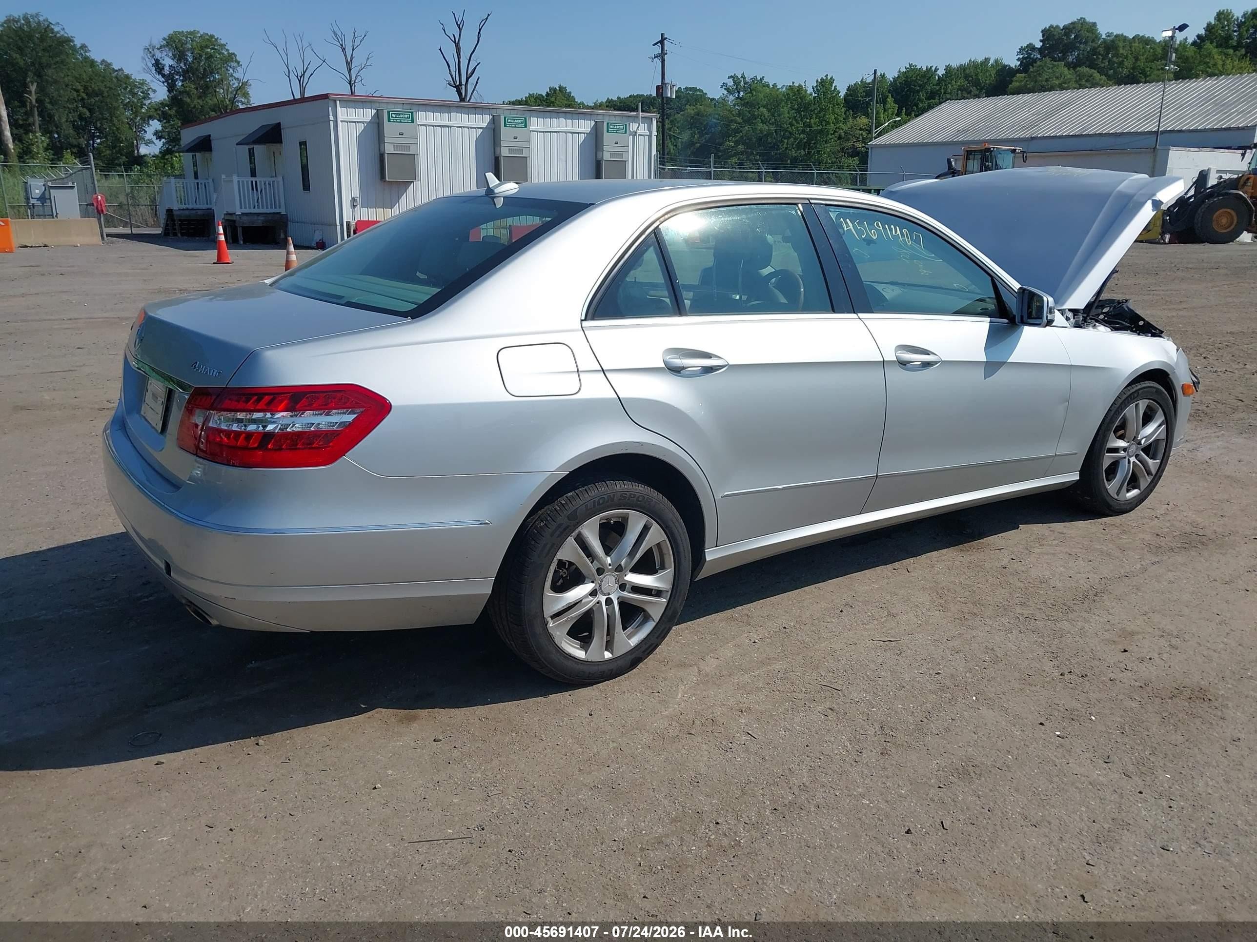 2011 Mercedes-benz E 350 4matic Silver vin: WDDHF8HBXBA351880