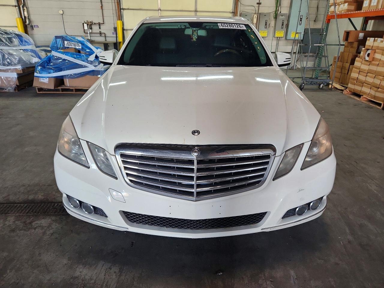 2011 Mercedes-benz E 350 4matic White vin: WDDHF8HBXBA429848