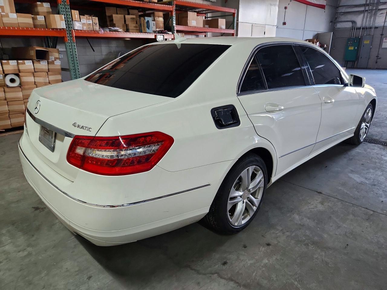 2011 Mercedes-benz E 350 4matic White vin: WDDHF8HBXBA429848