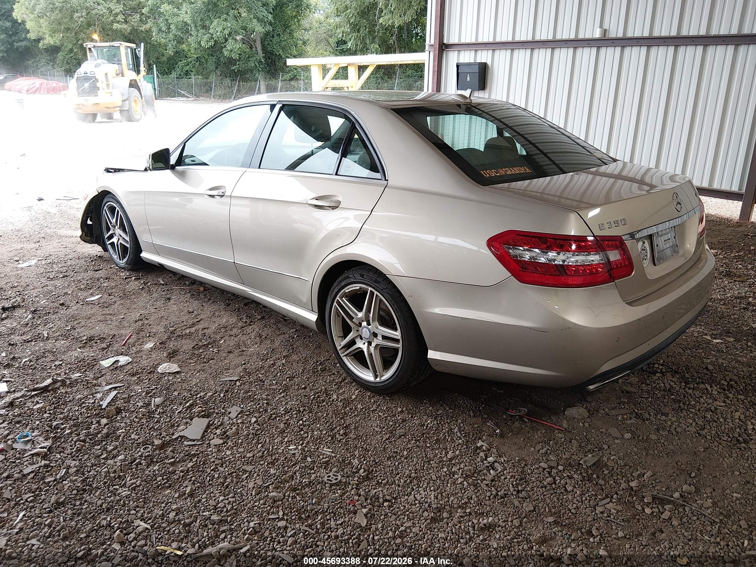 2011 Mercedes-benz E 350 4matic Золотой vin: WDDHF8HBXBA483554