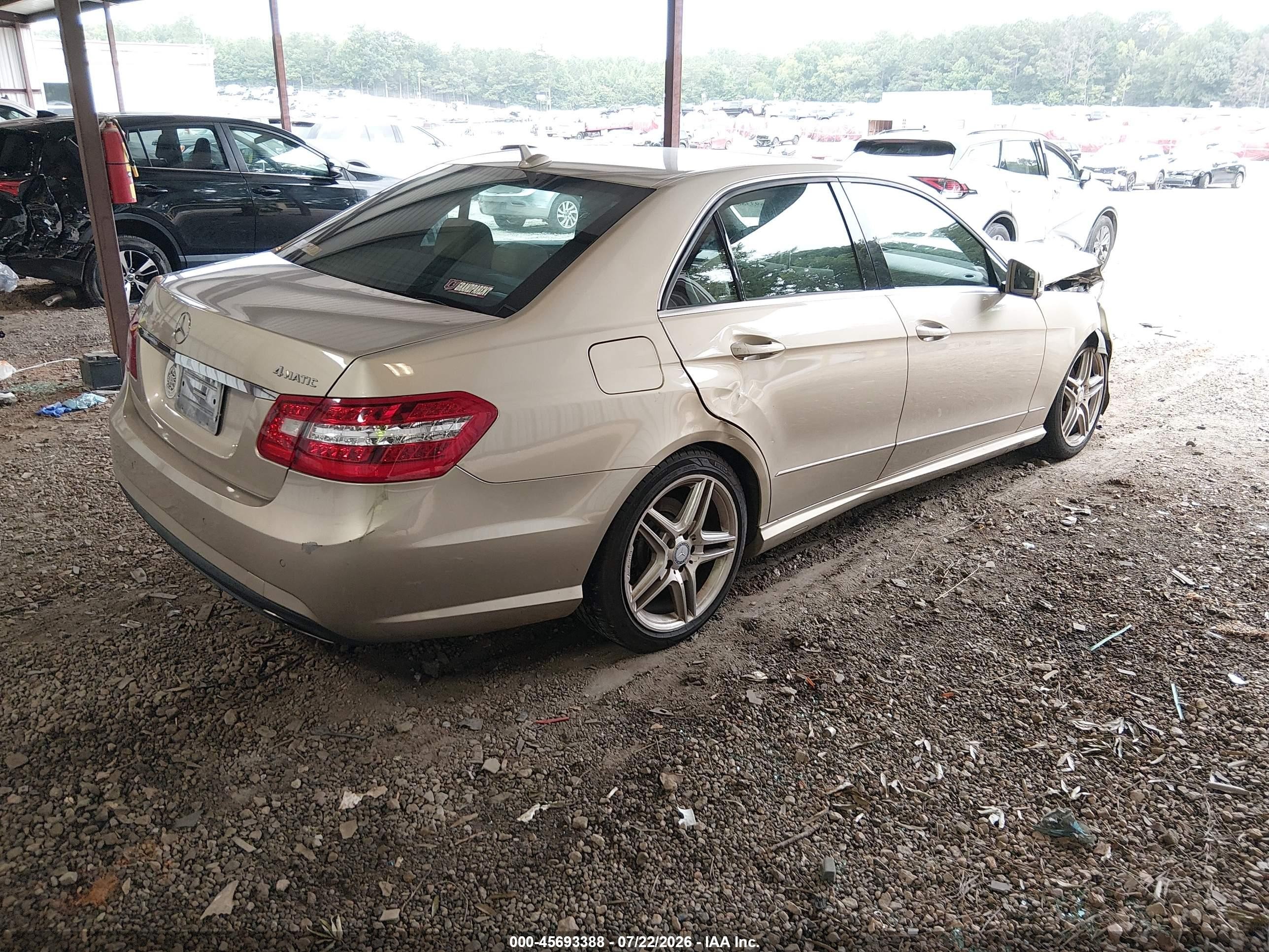 2011 Mercedes-benz E 350 4matic Золотой vin: WDDHF8HBXBA483554