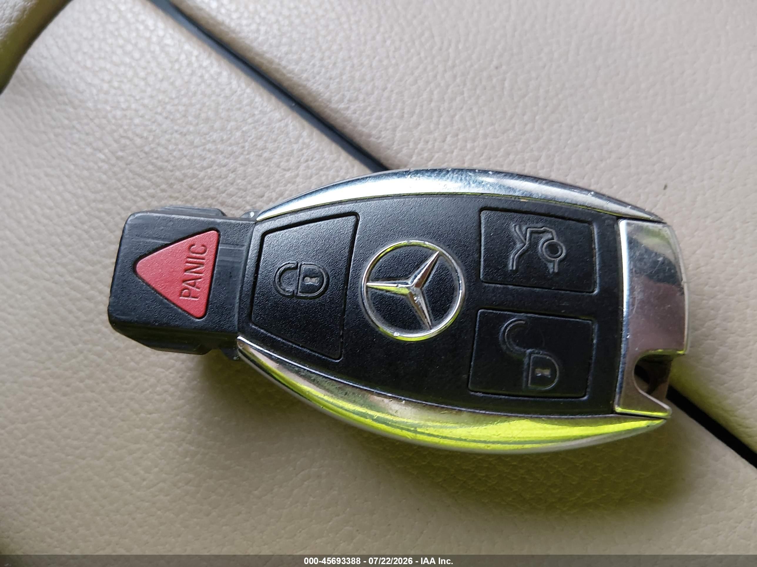 2011 Mercedes-benz E 350 4matic Золотой vin: WDDHF8HBXBA483554