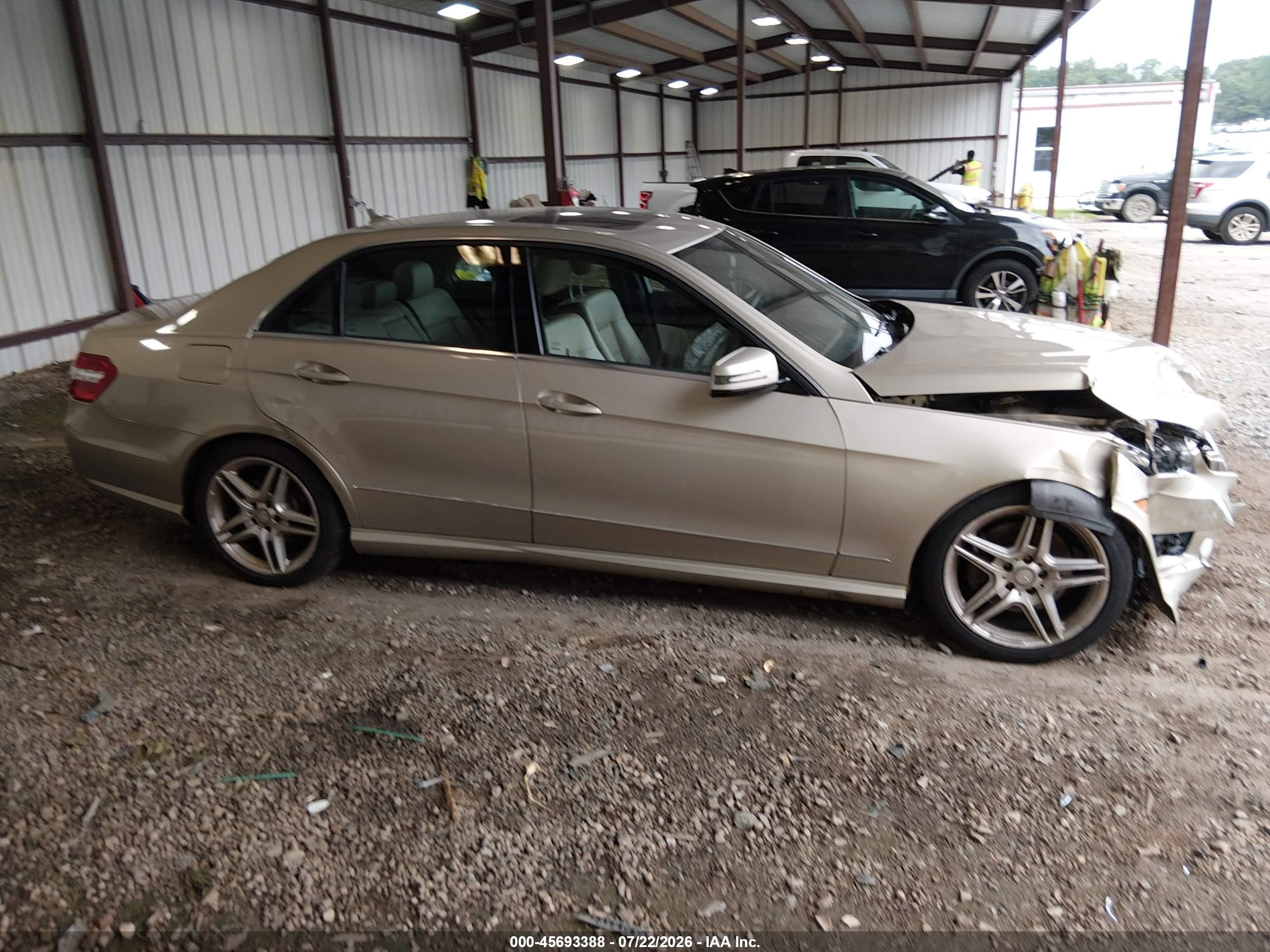 2011 Mercedes-benz E 350 4matic Золотой vin: WDDHF8HBXBA483554