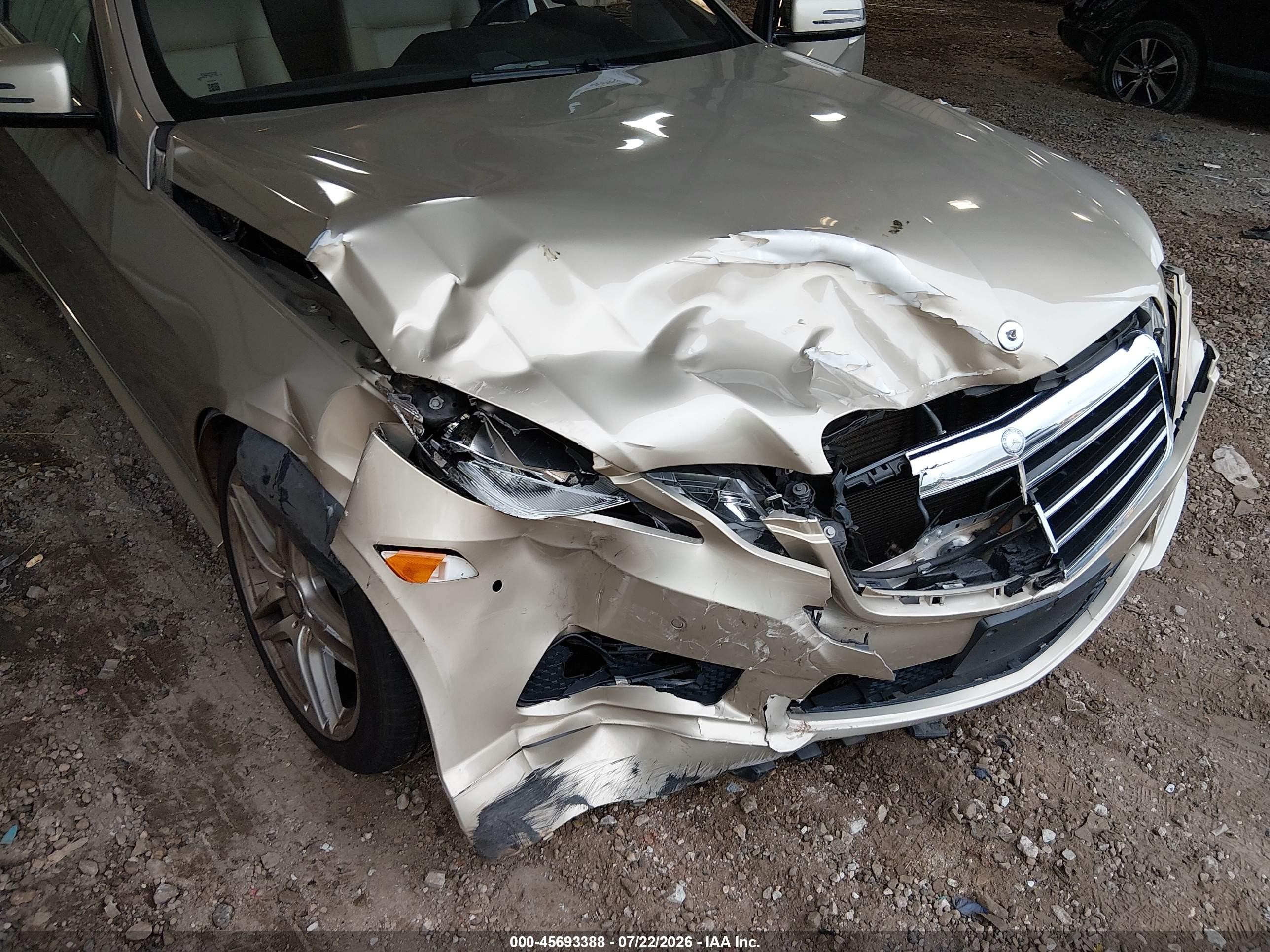 2011 Mercedes-benz E 350 4matic Золотой vin: WDDHF8HBXBA483554
