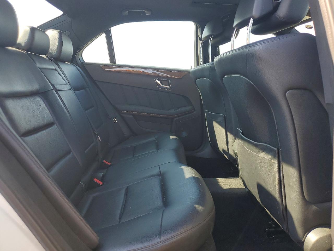 2011 Mercedes-benz E 350 4matic Белый vin: WDDHF8HBXBA503446