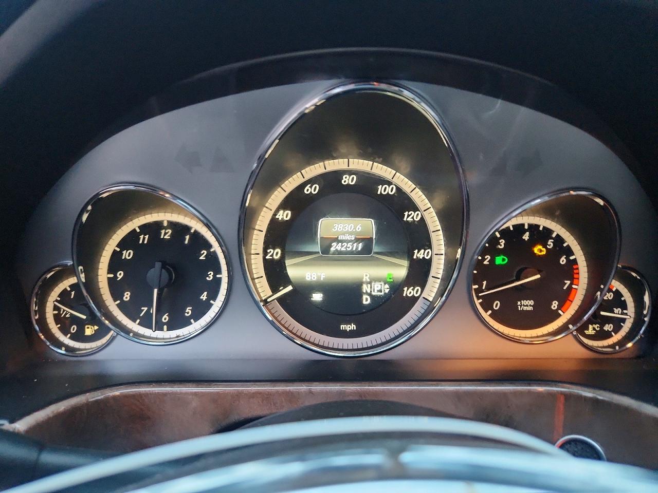 2013 Mercedes-benz E 350 4matic Gray vin: WDDHF8JB0DA737009
