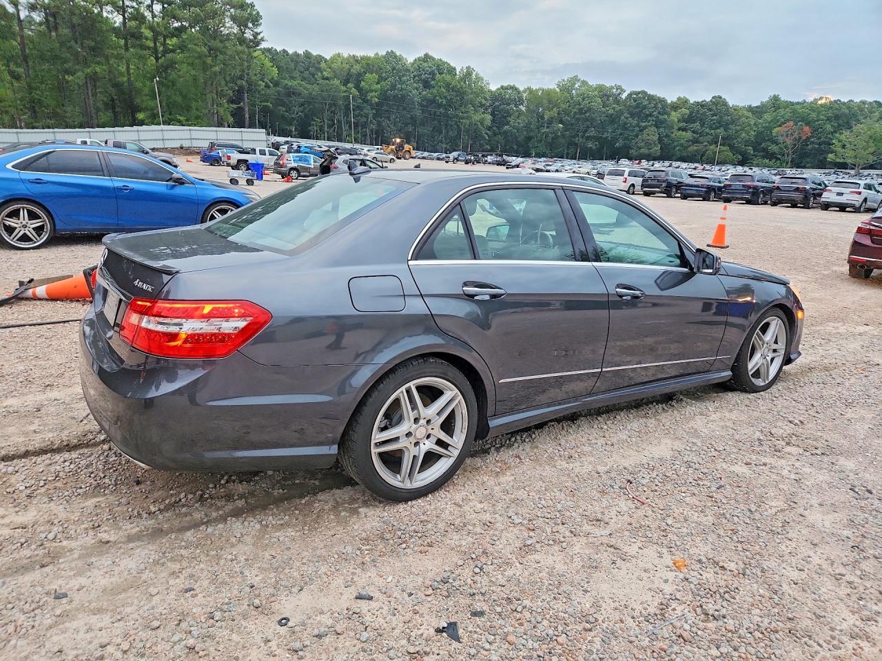 2013 Mercedes-benz E 350 4matic Gray vin: WDDHF8JB0DA737009