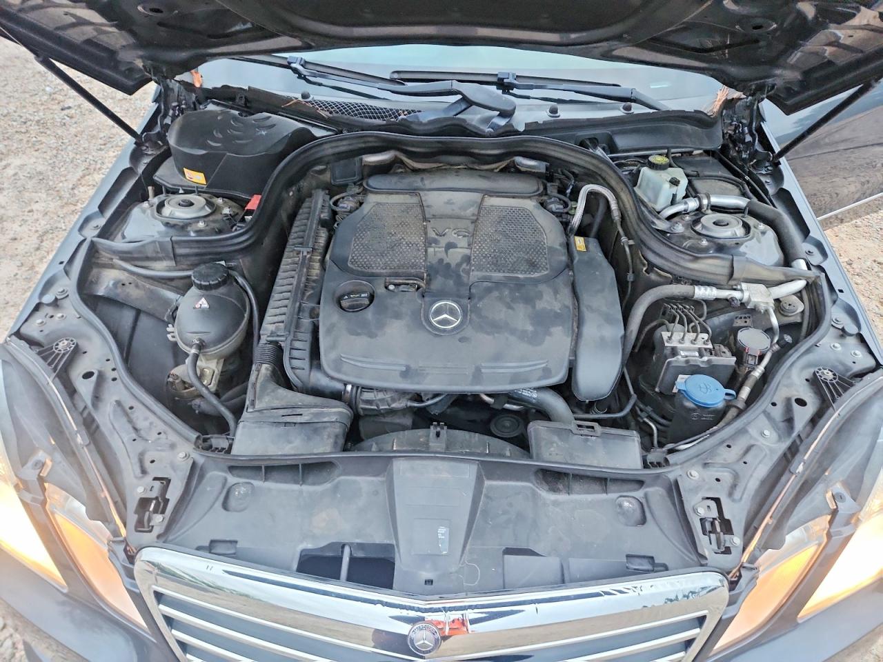2013 Mercedes-benz E 350 4matic Gray vin: WDDHF8JB0DA737009
