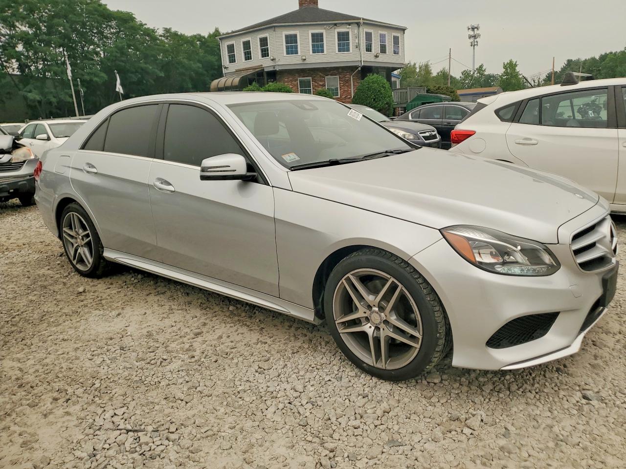 2014 Mercedes-benz E 350 4matic Silver vin: WDDHF8JB0EA995497