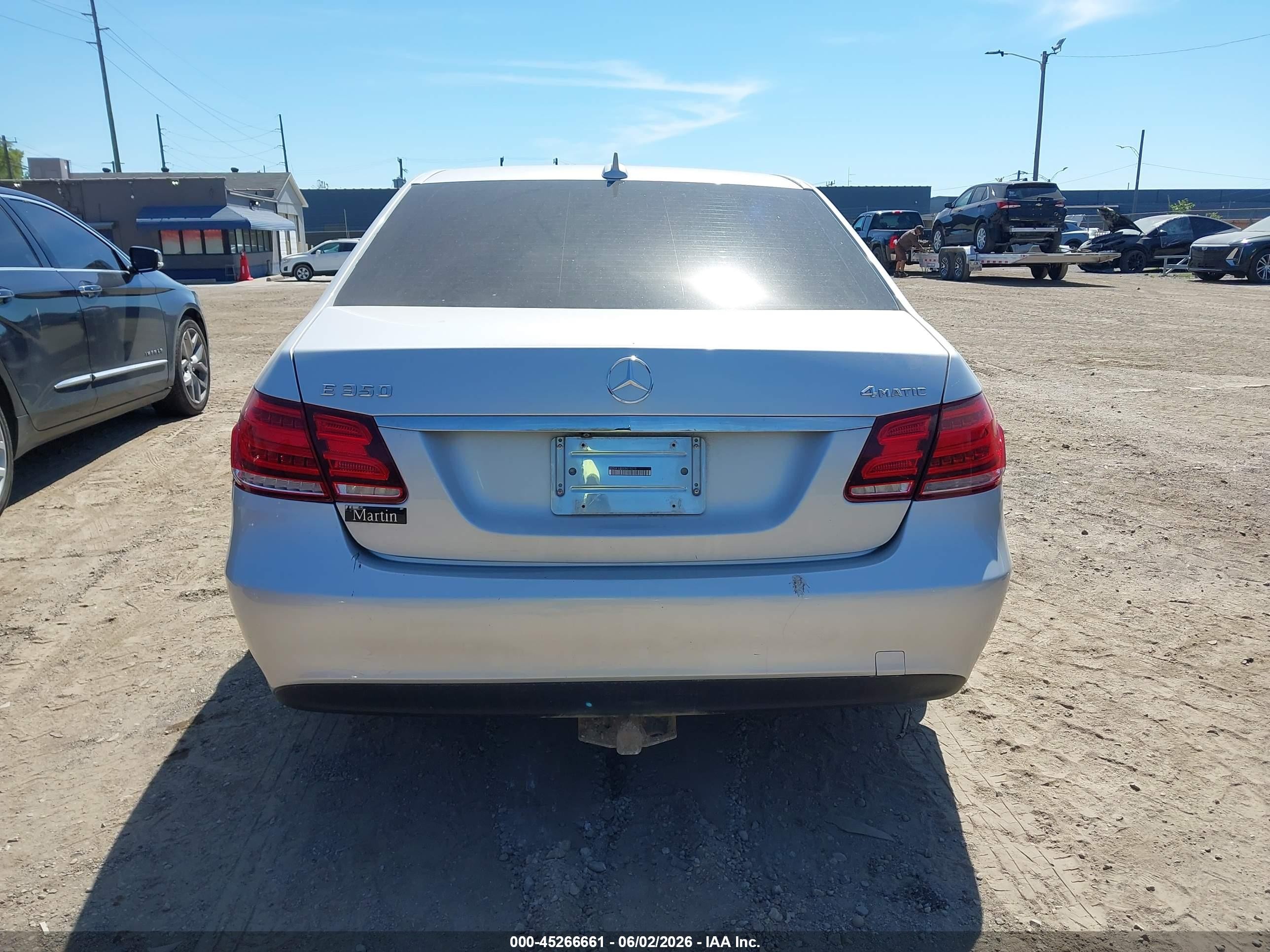 2014 Mercedes-benz E 350 4matic Серебряный vin: WDDHF8JB0EB015213