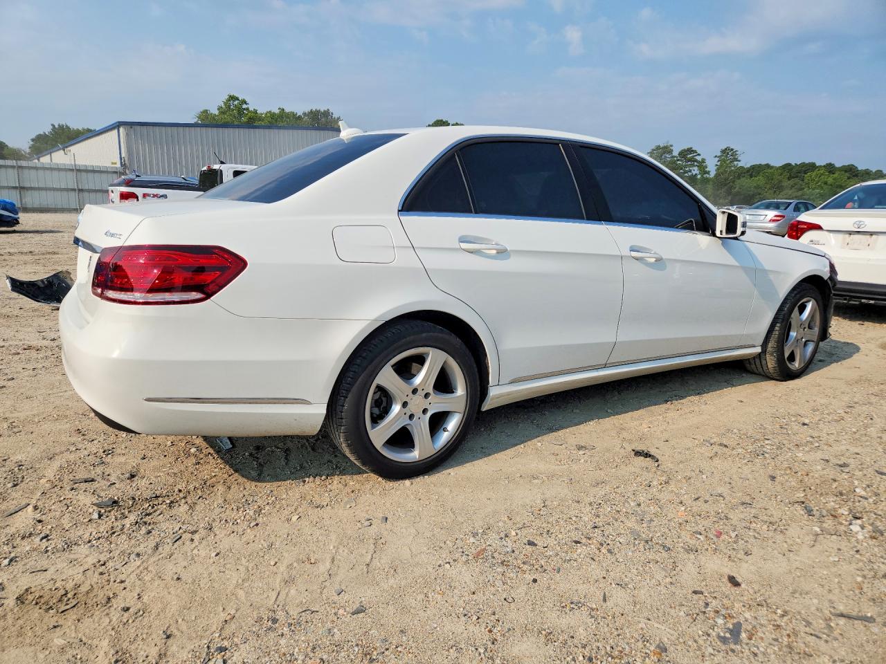 2014 Mercedes-benz E 350 4matic Белый vin: WDDHF8JB0EB059096