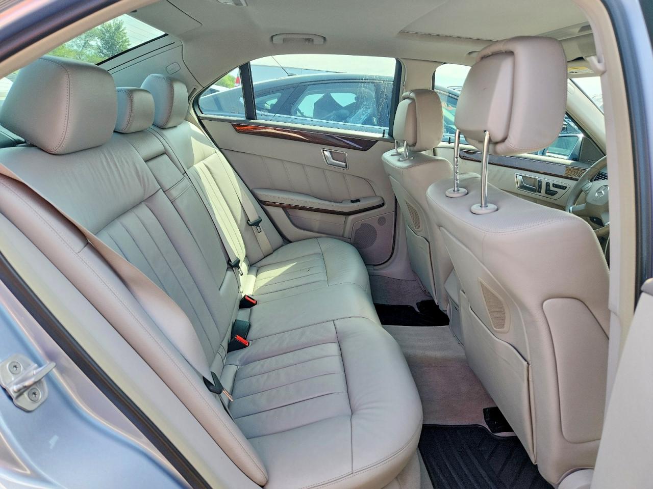 2013 Mercedes-benz E 350 4matic Silver vin: WDDHF8JB1DA711955