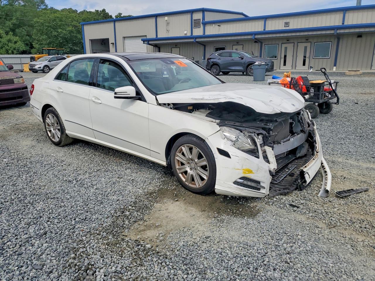 2013 Mercedes-benz E White vin: WDDHF8JB1DA728318