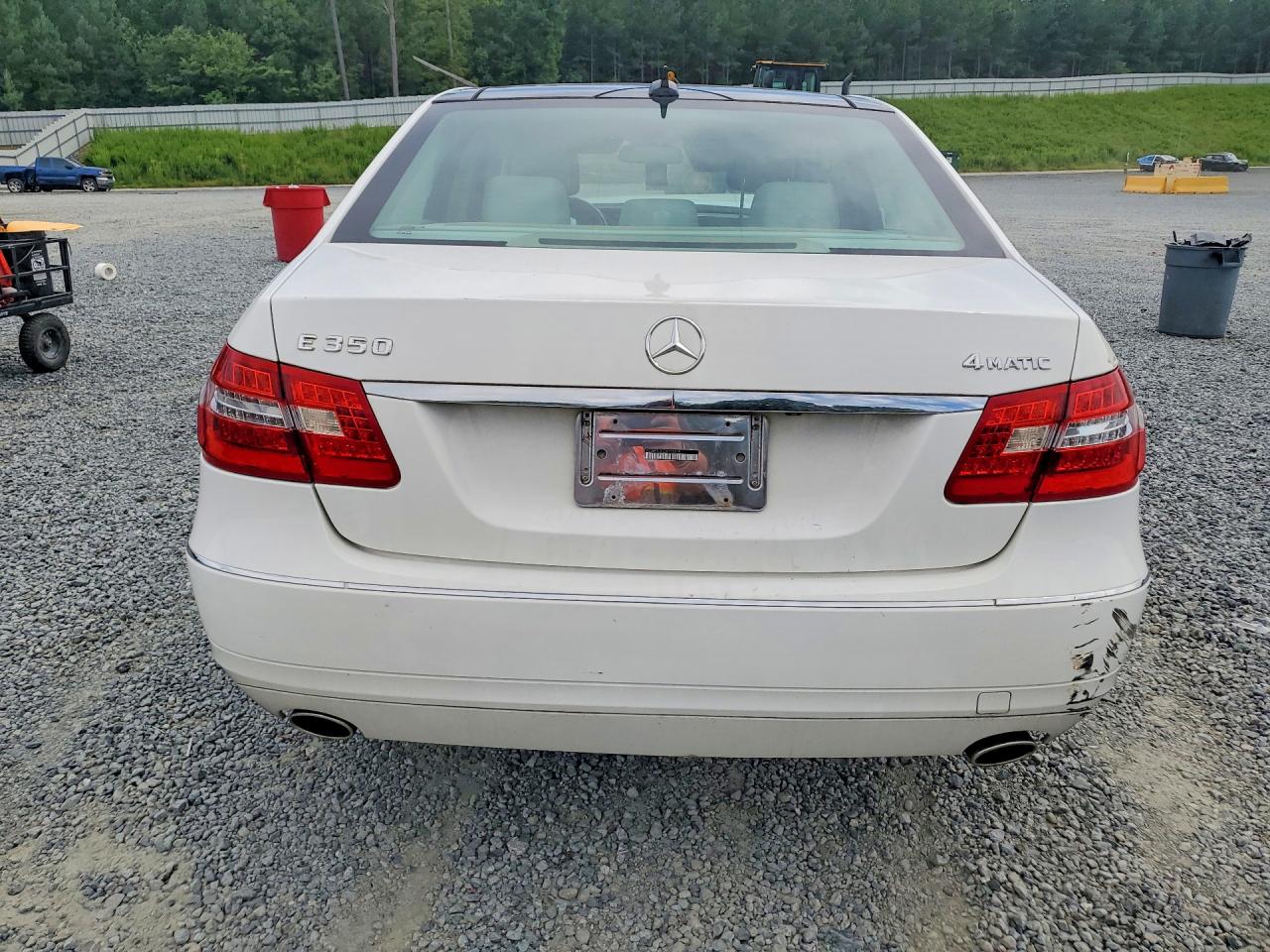 2013 Mercedes-benz E White vin: WDDHF8JB1DA728318