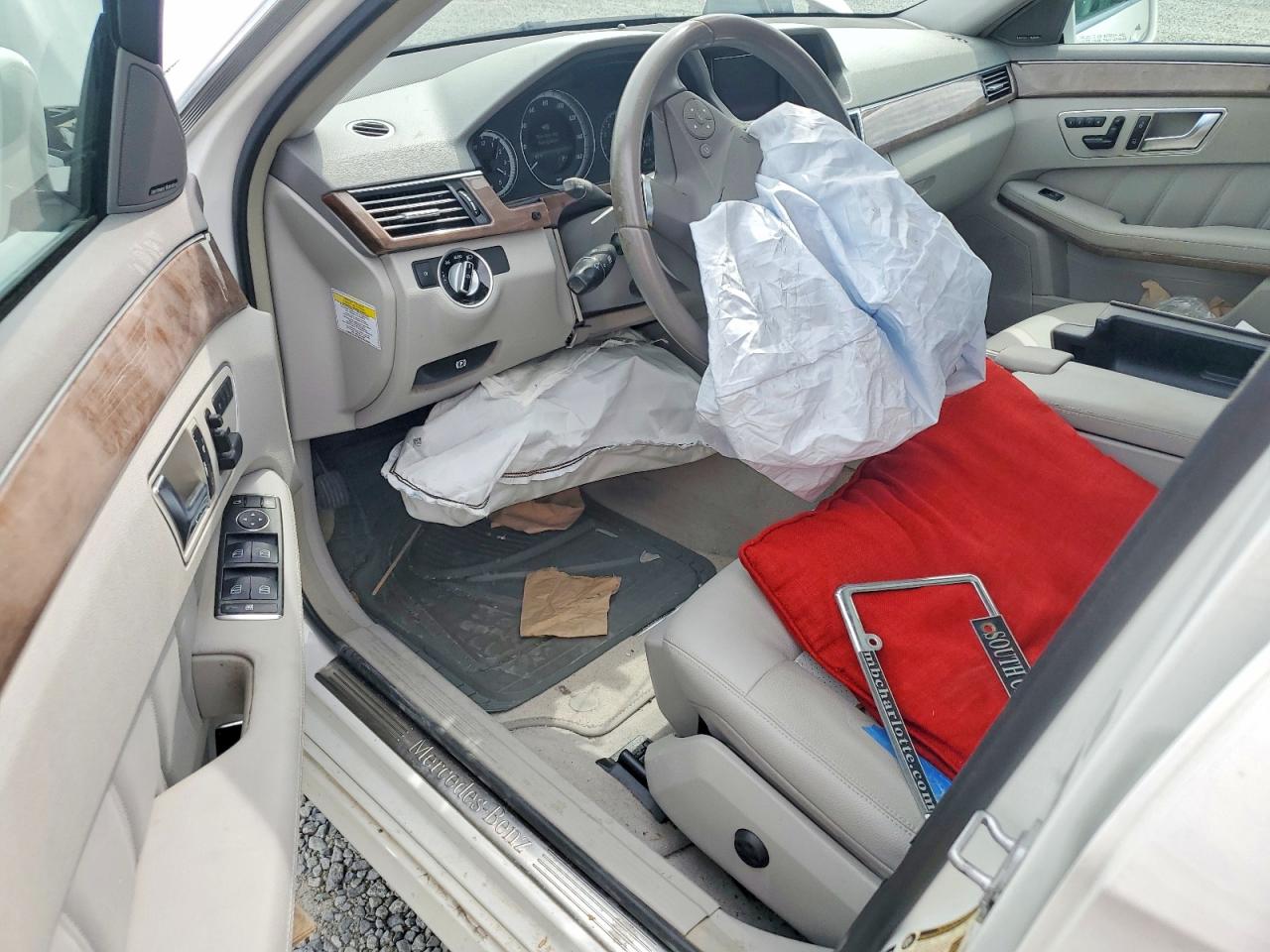 2013 Mercedes-benz E White vin: WDDHF8JB1DA728318